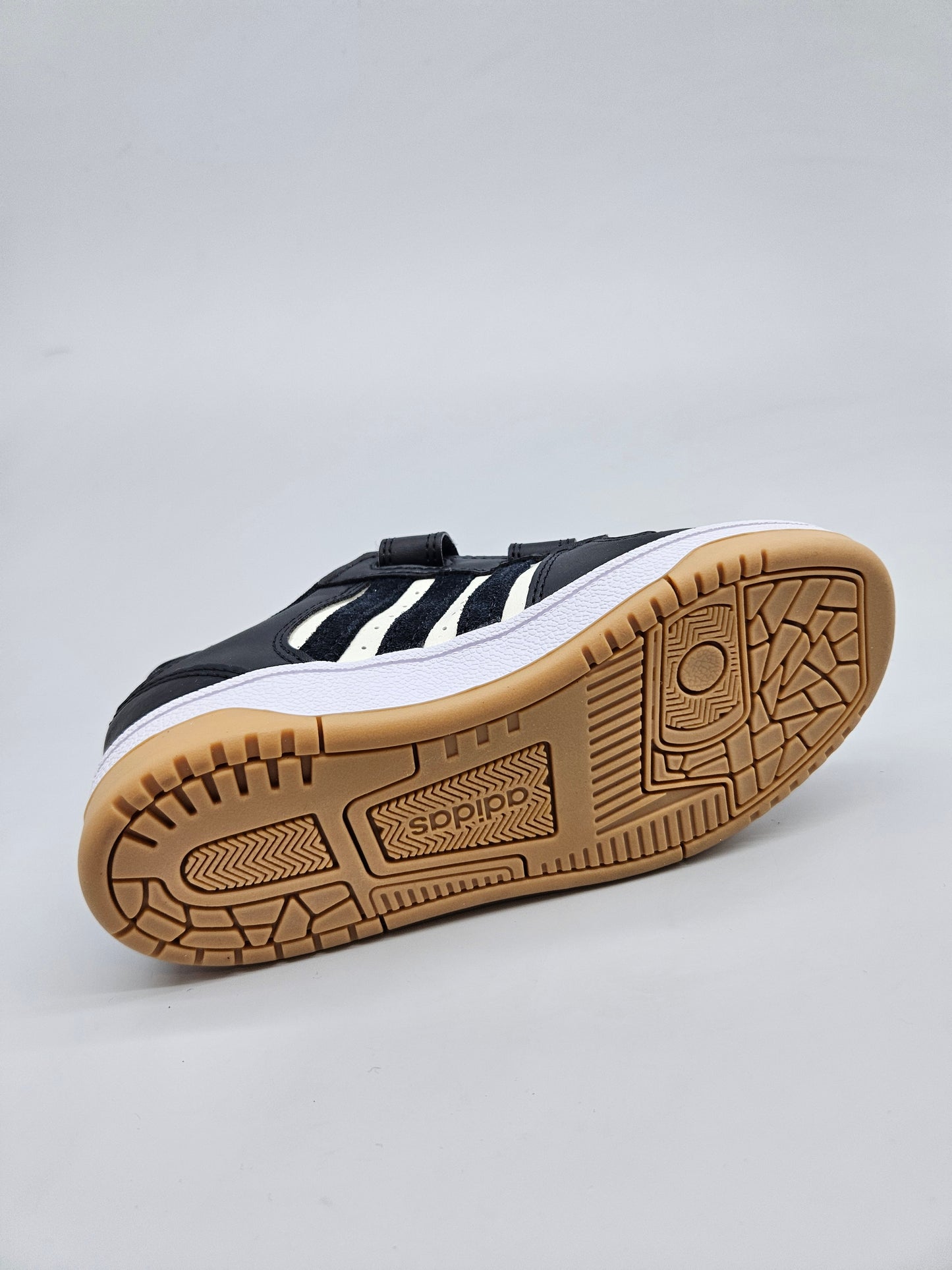 ADIDAS NOVI ORIGINAL PATIKI BR 31