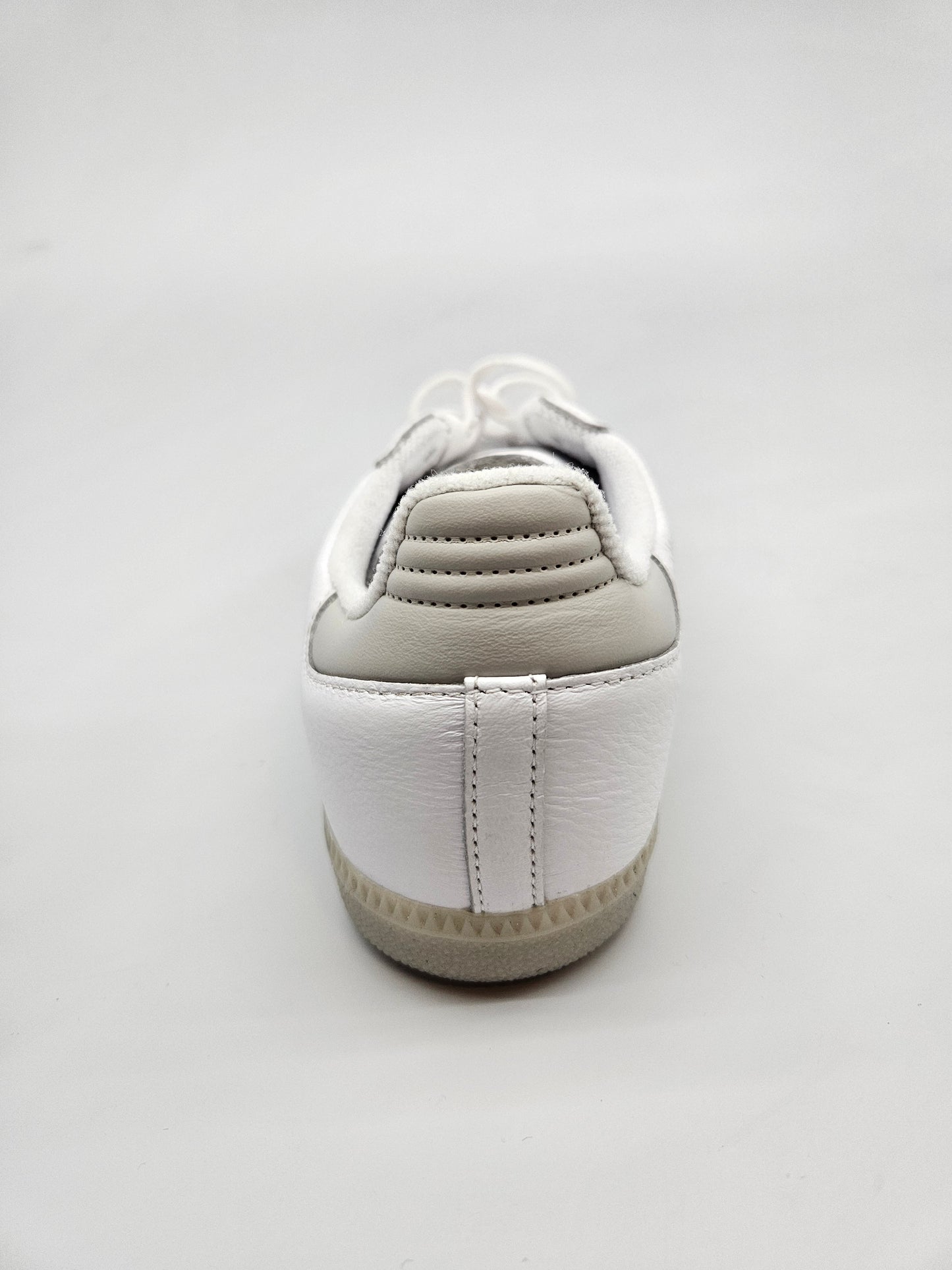 ADIDAS NOVI ORIGINAL PATIKI BR 40