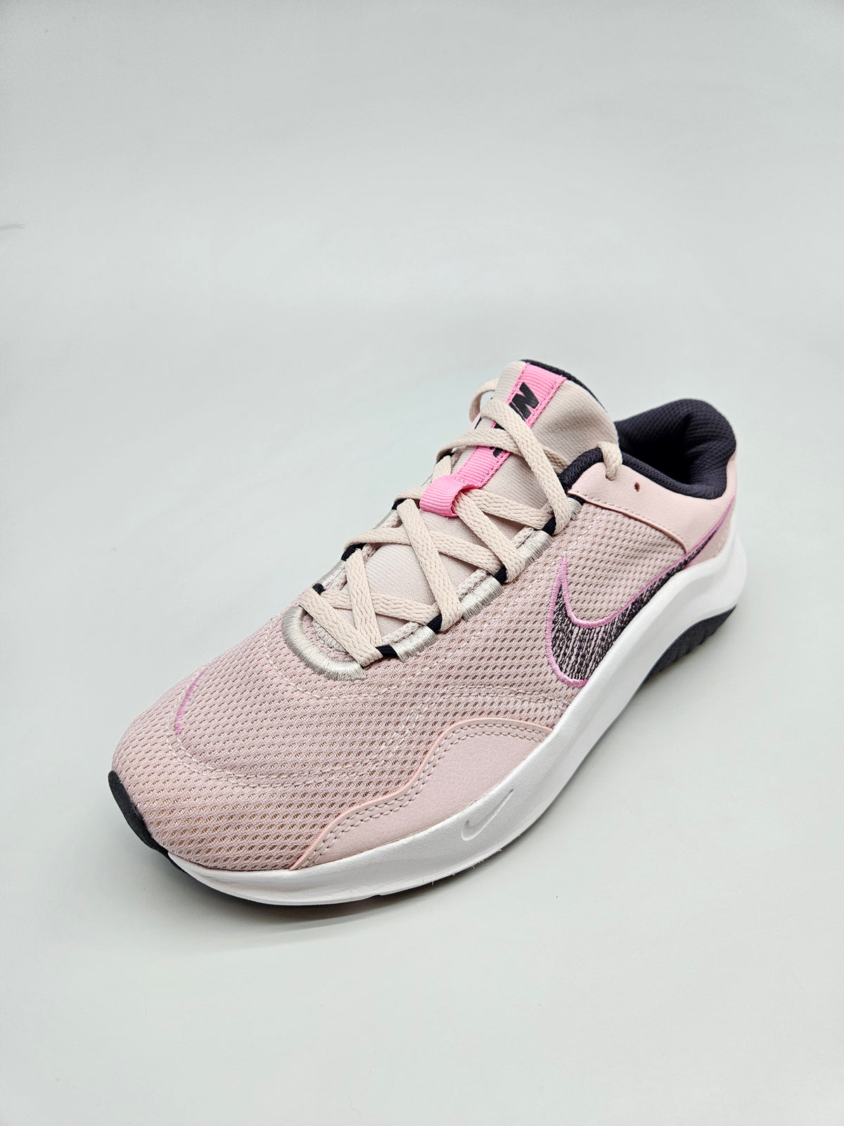 NIKE NOVI ORIGINAL PATIKI BR 40.5