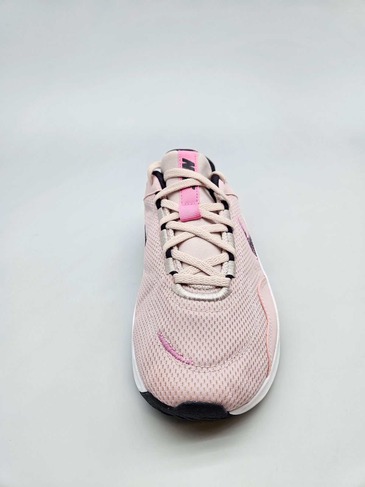 NIKE NOVI ORIGINAL PATIKI BR 40.5