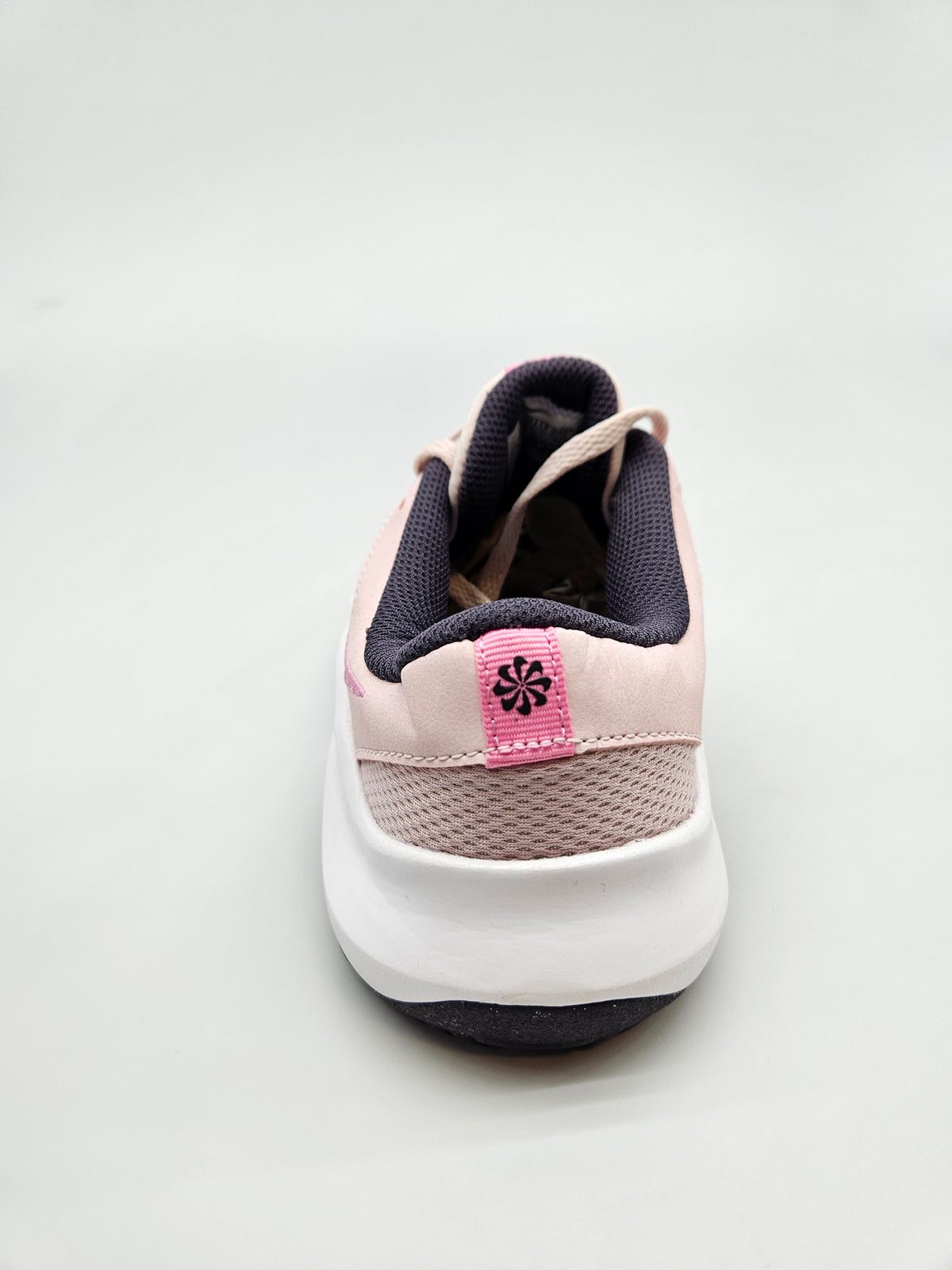 NIKE NOVI ORIGINAL PATIKI BR 40.5