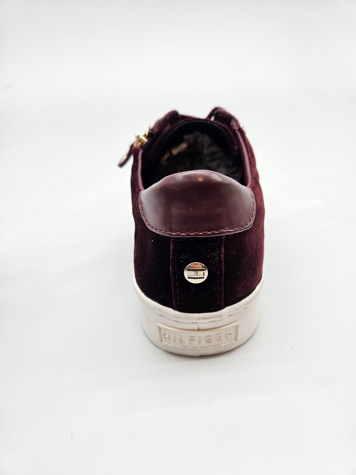 TOMMY HILFIGER NOVI ORIGINAL 41