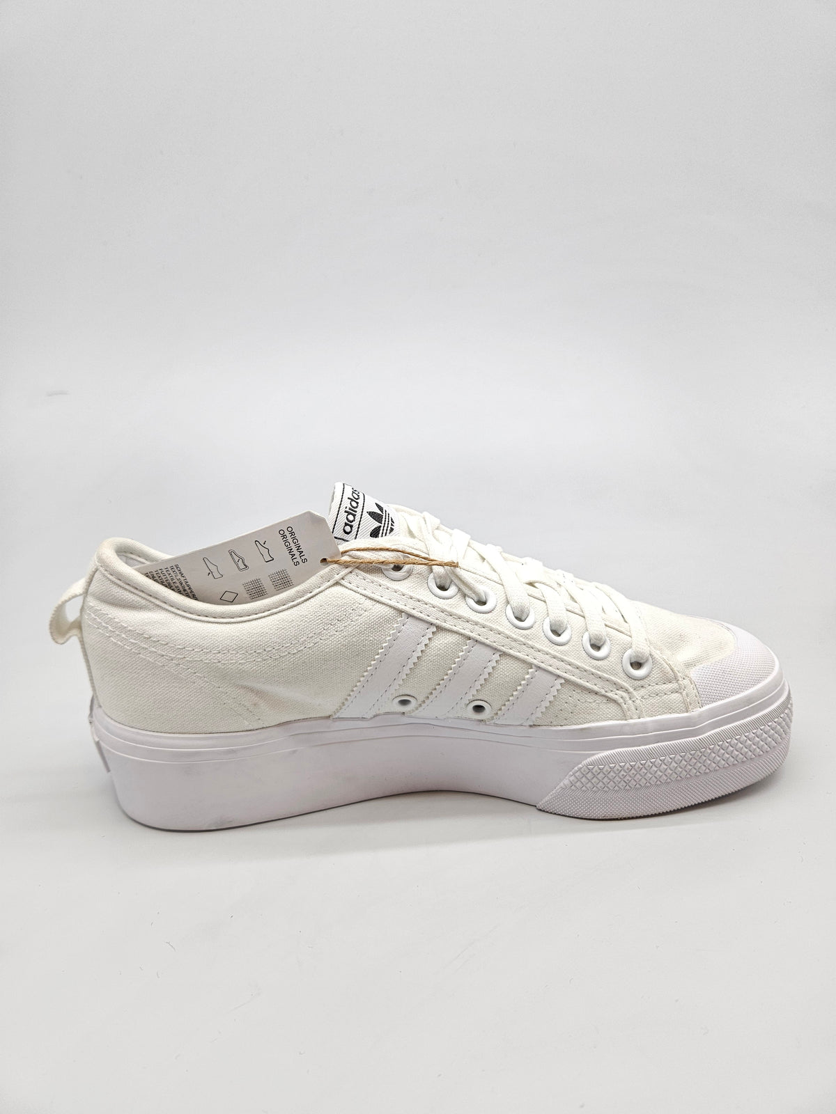 ADIDAS NOVI ORIGINAL PATIKI BR 42