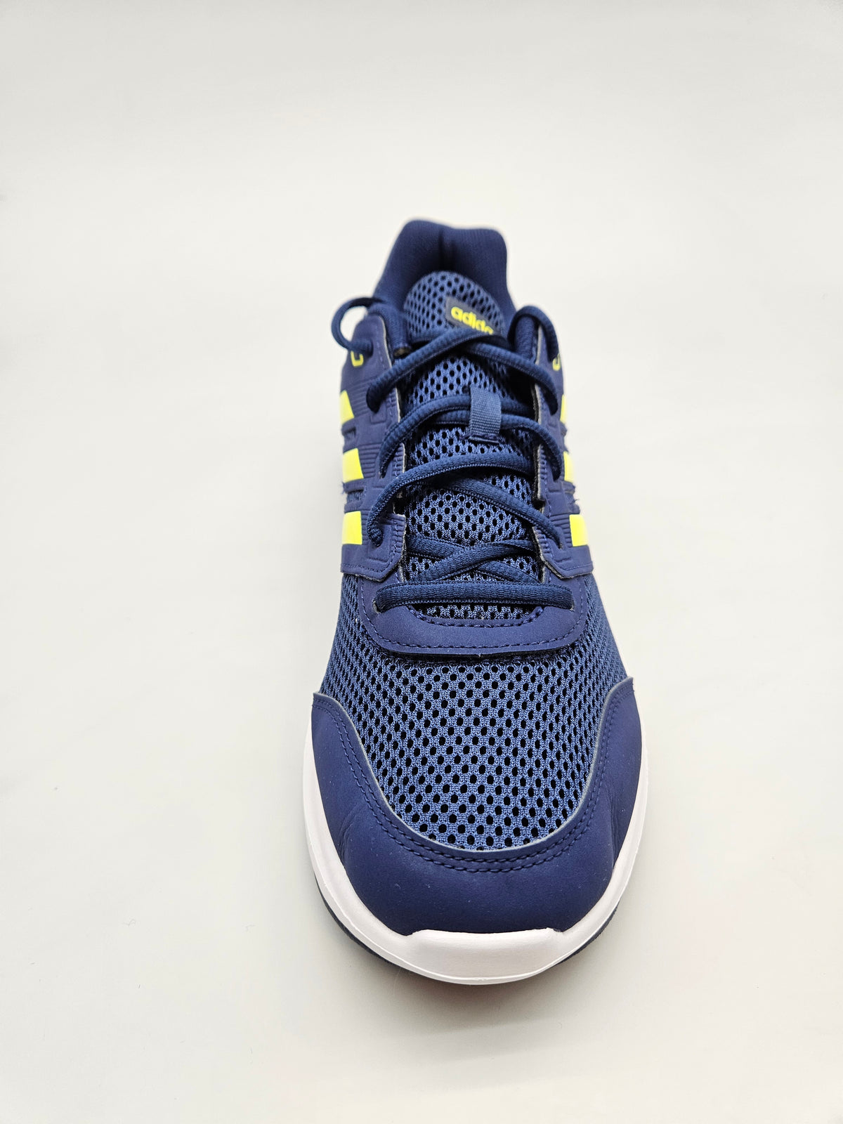 ADIDAS NOVI ORIGINAL PATIKI BR 44