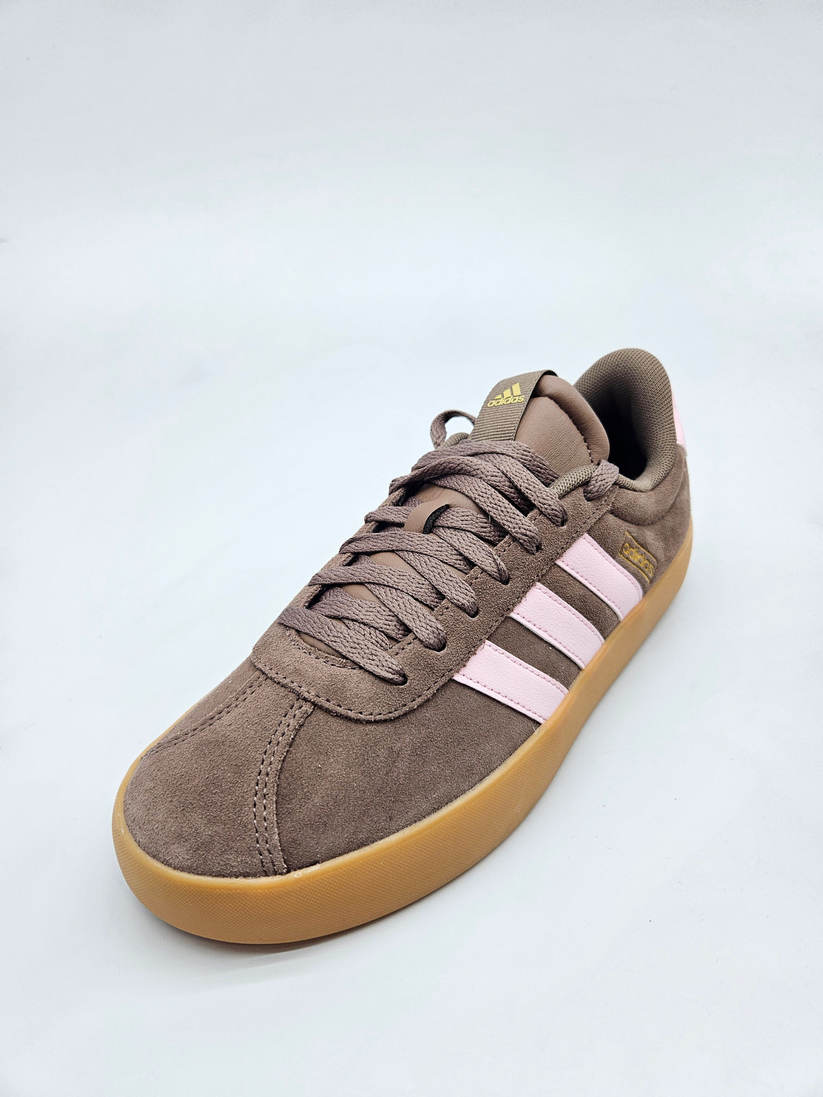 ADIDAS NOVI ORIGINAL PATIKI BR 41