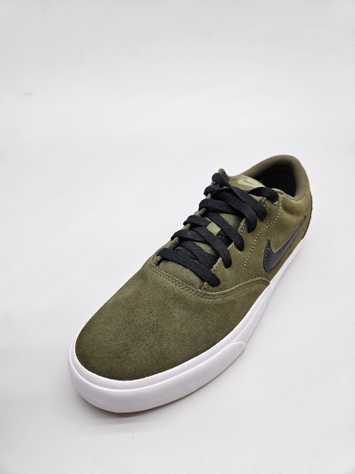 NIKE NOVI ORIGINAL PATIKI BR 43