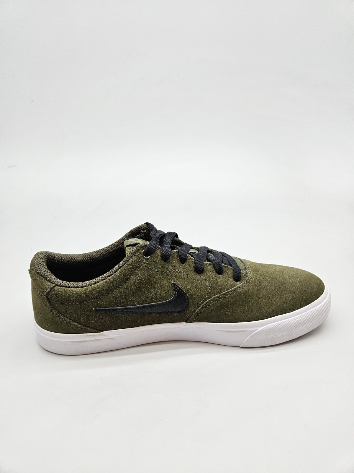 NIKE NOVI ORIGINAL PATIKI BR 43