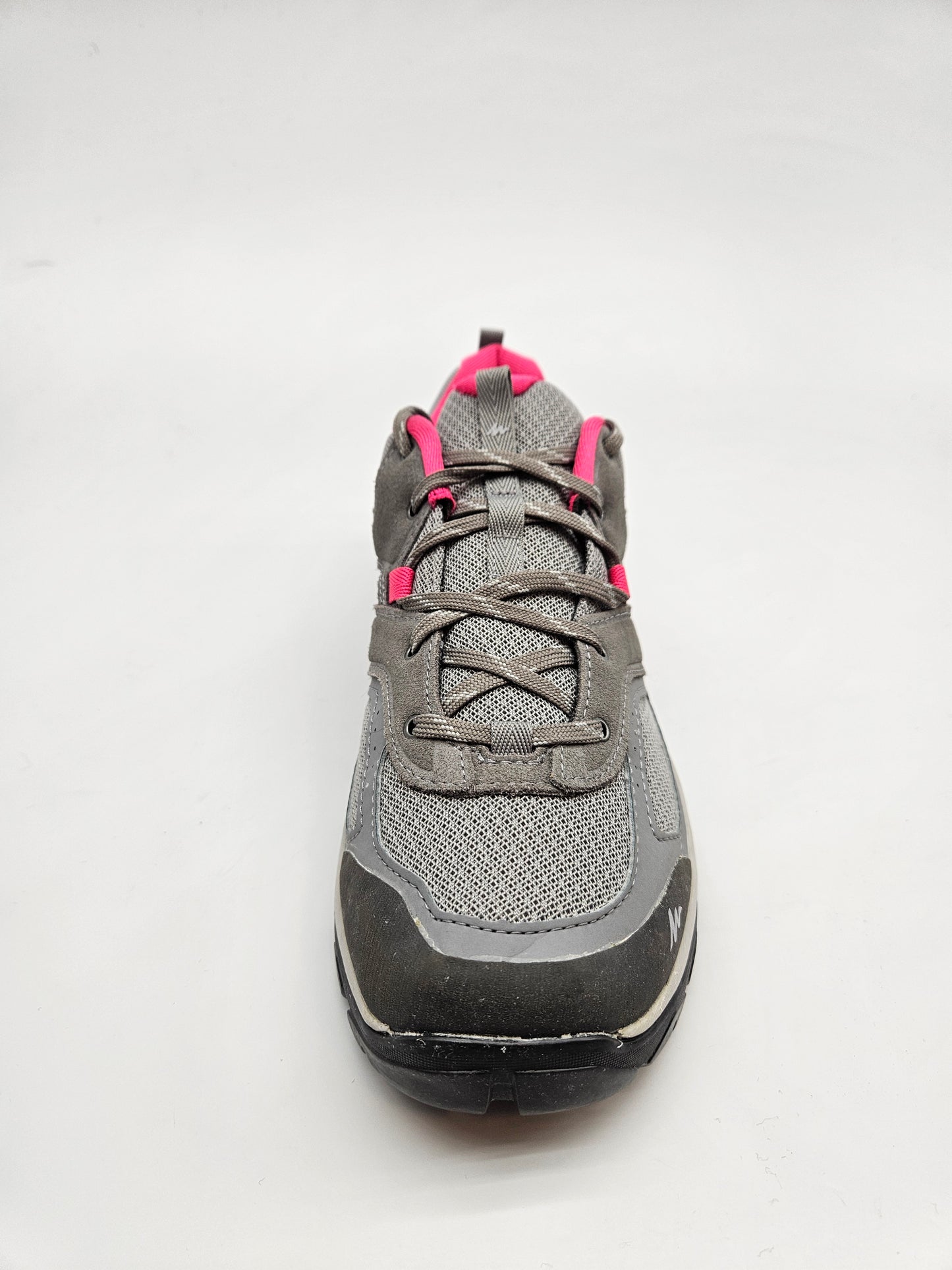 QUECHUA NOVI ORIGINAL VODOTPORNI PATIKI BR 42