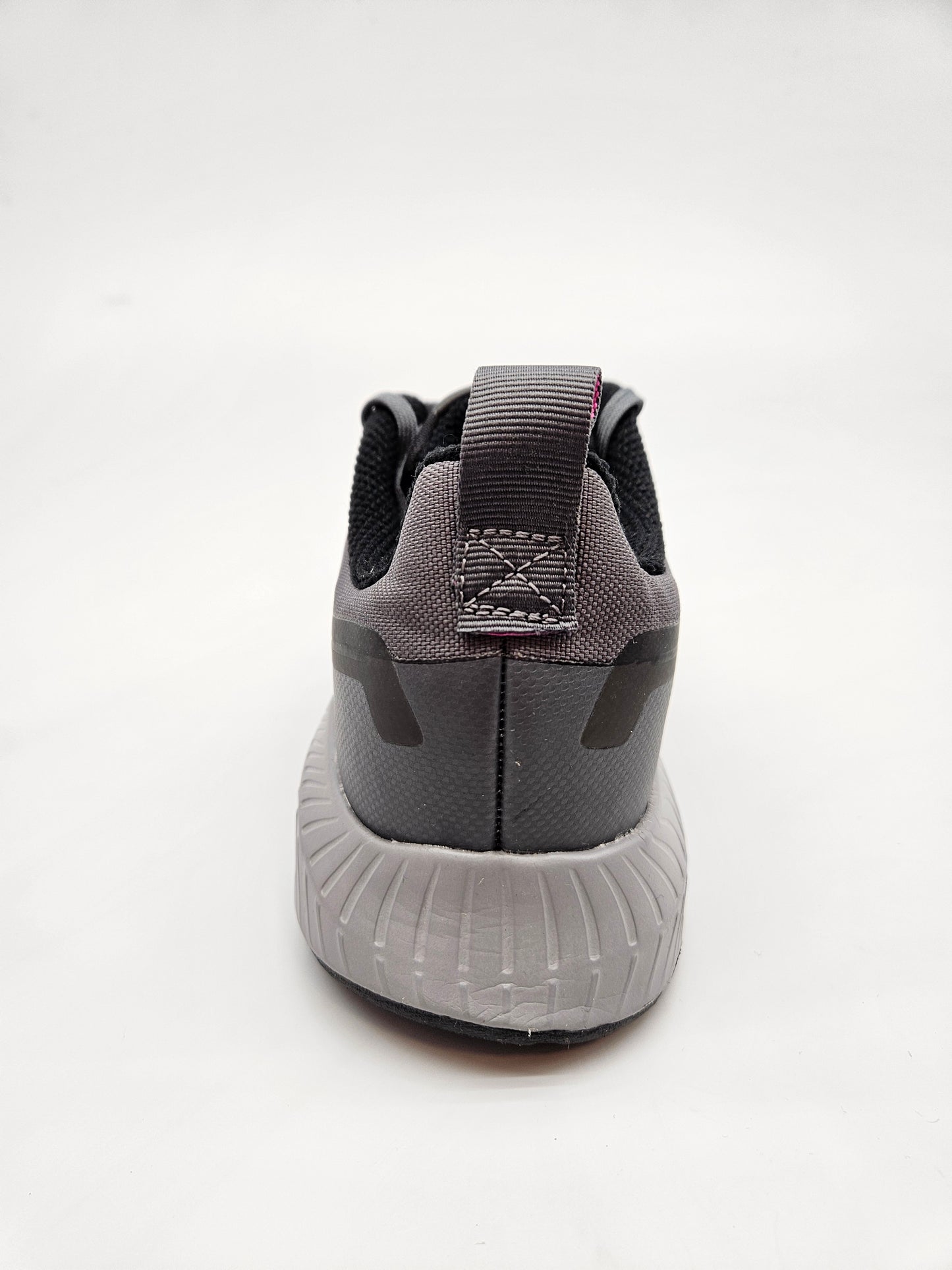 ADIDAS NOVI ORIGINAL PATIKI BR 40