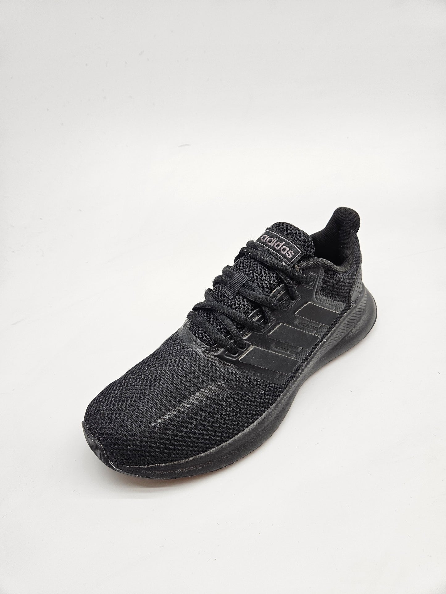 ADIDAS NOVI ORIGINAL PATIKI BR 37