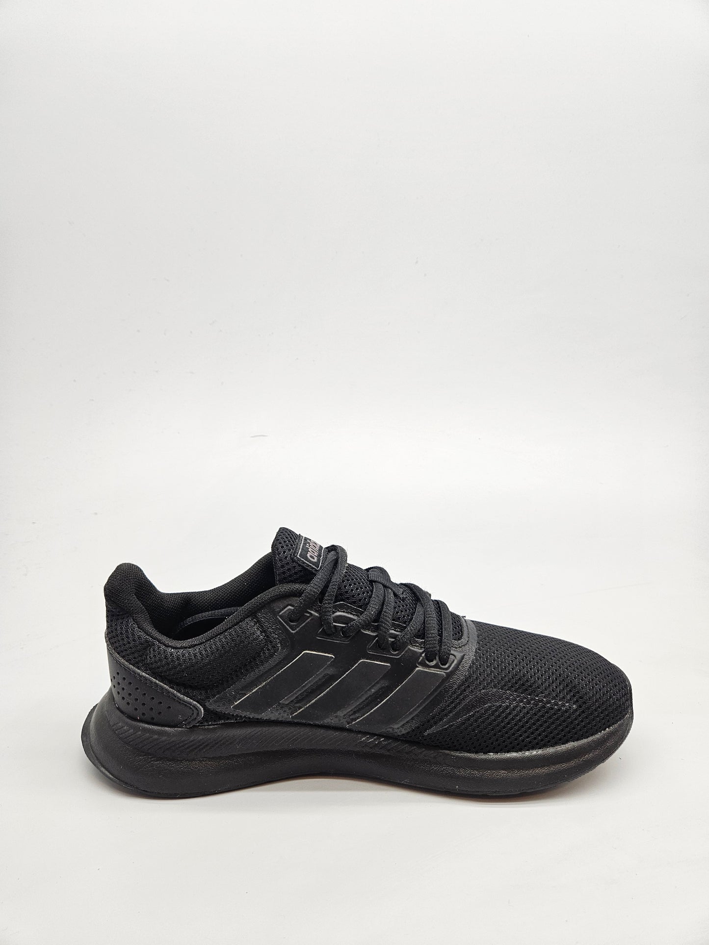 ADIDAS NOVI ORIGINAL PATIKI BR 37