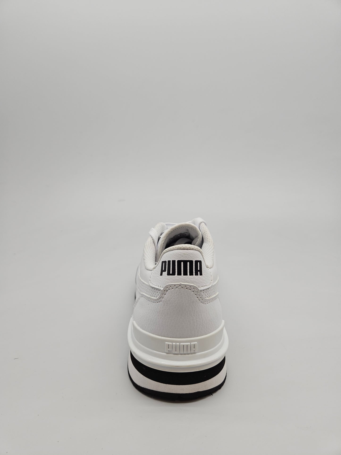 PUMA NOVI ORIGINAL PATIKI BR 42.5