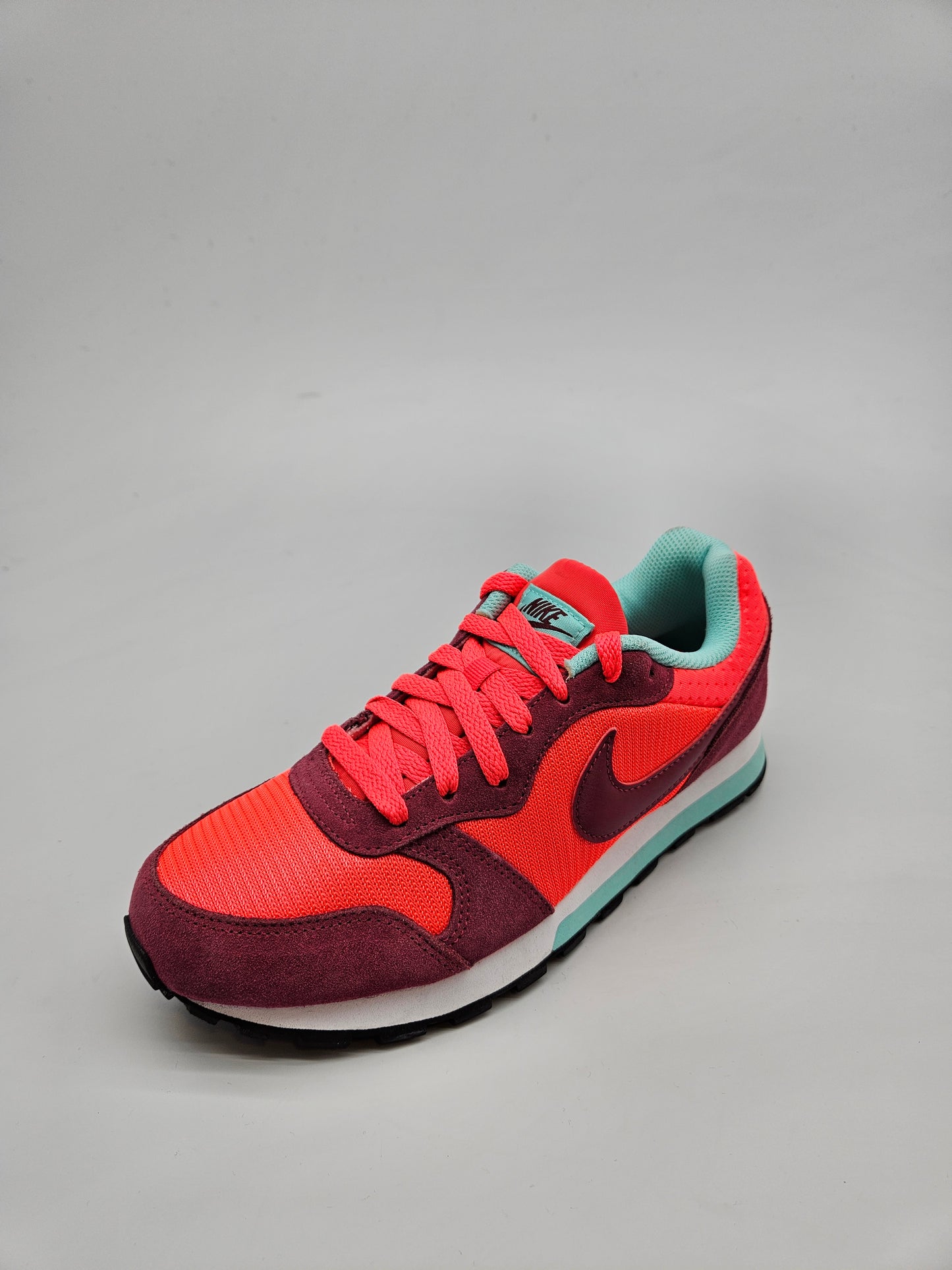 NIKE NOVI ORIGINAL PATIKI BR 38