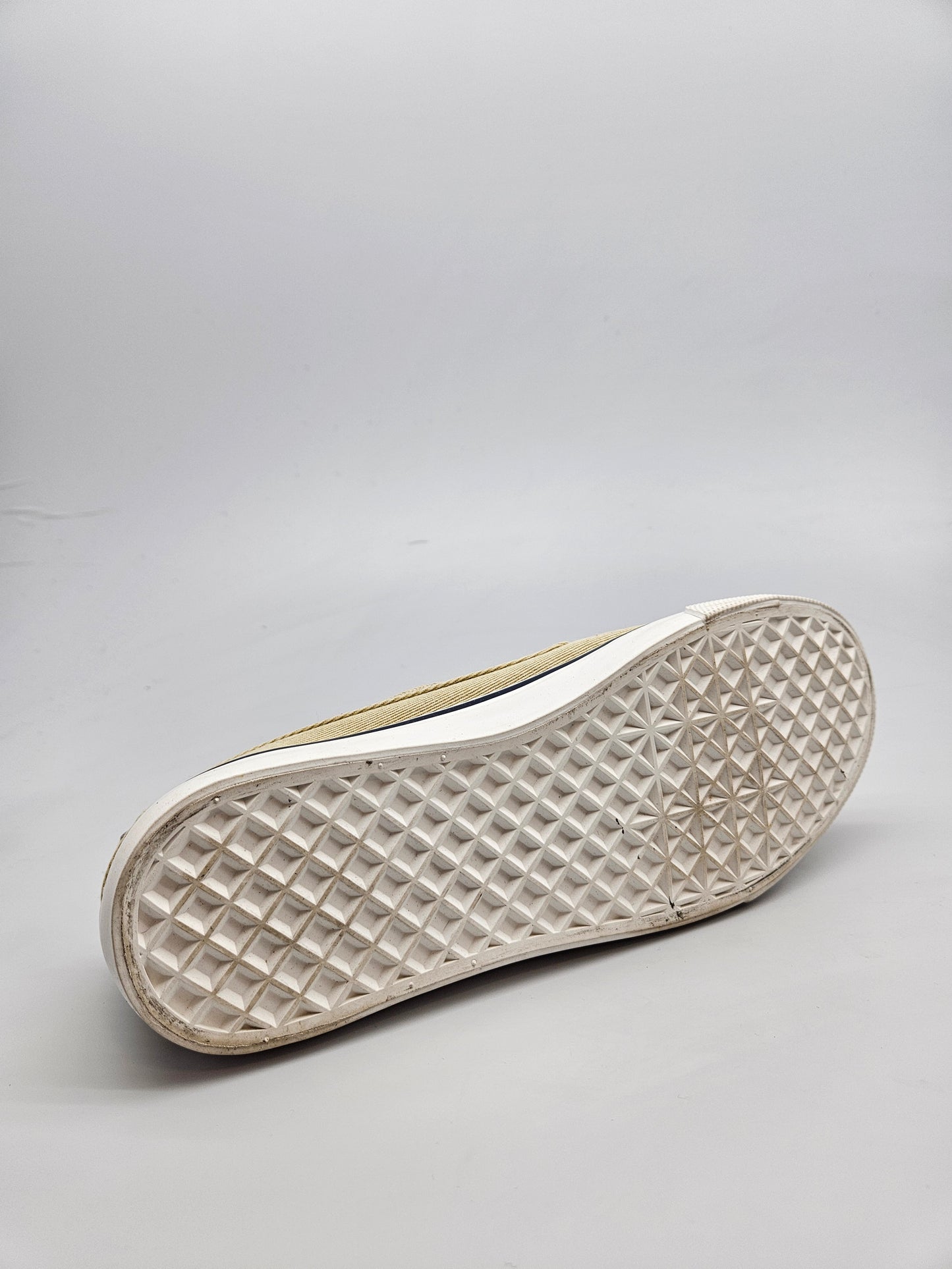 PIER ONE ORIGINAL PATIKI BR 42