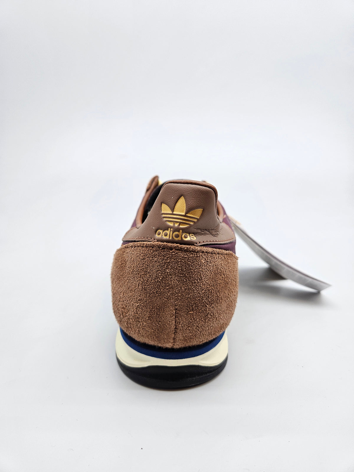 ADIDAS NOVI ORIGINAL PATIKI BR 43
