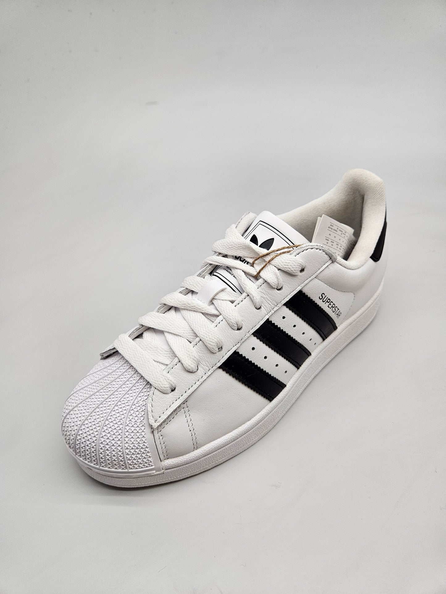 ADIDAS SUPERSTAR NOVI ORIGINAL PATIKI BR 40.5