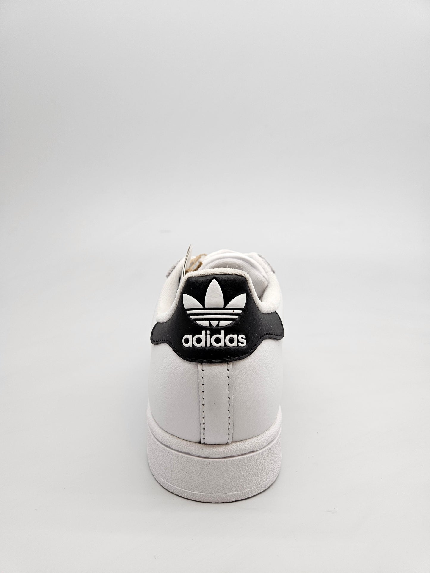ADIDAS SUPERSTAR NOVI ORIGINAL PATIKI BR 40.5