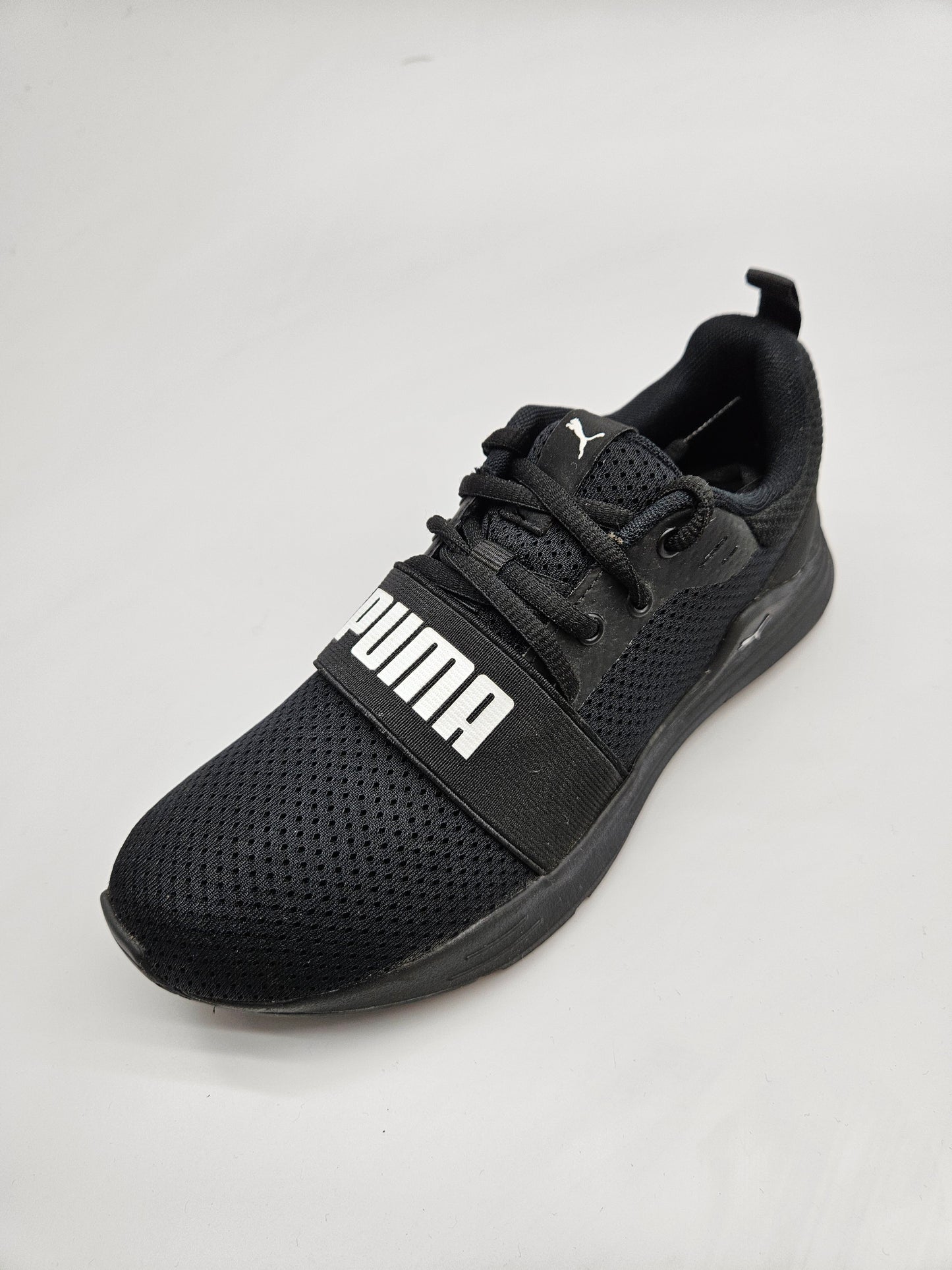 PUMA NOVI ORIGINAL PATIKI BR 36