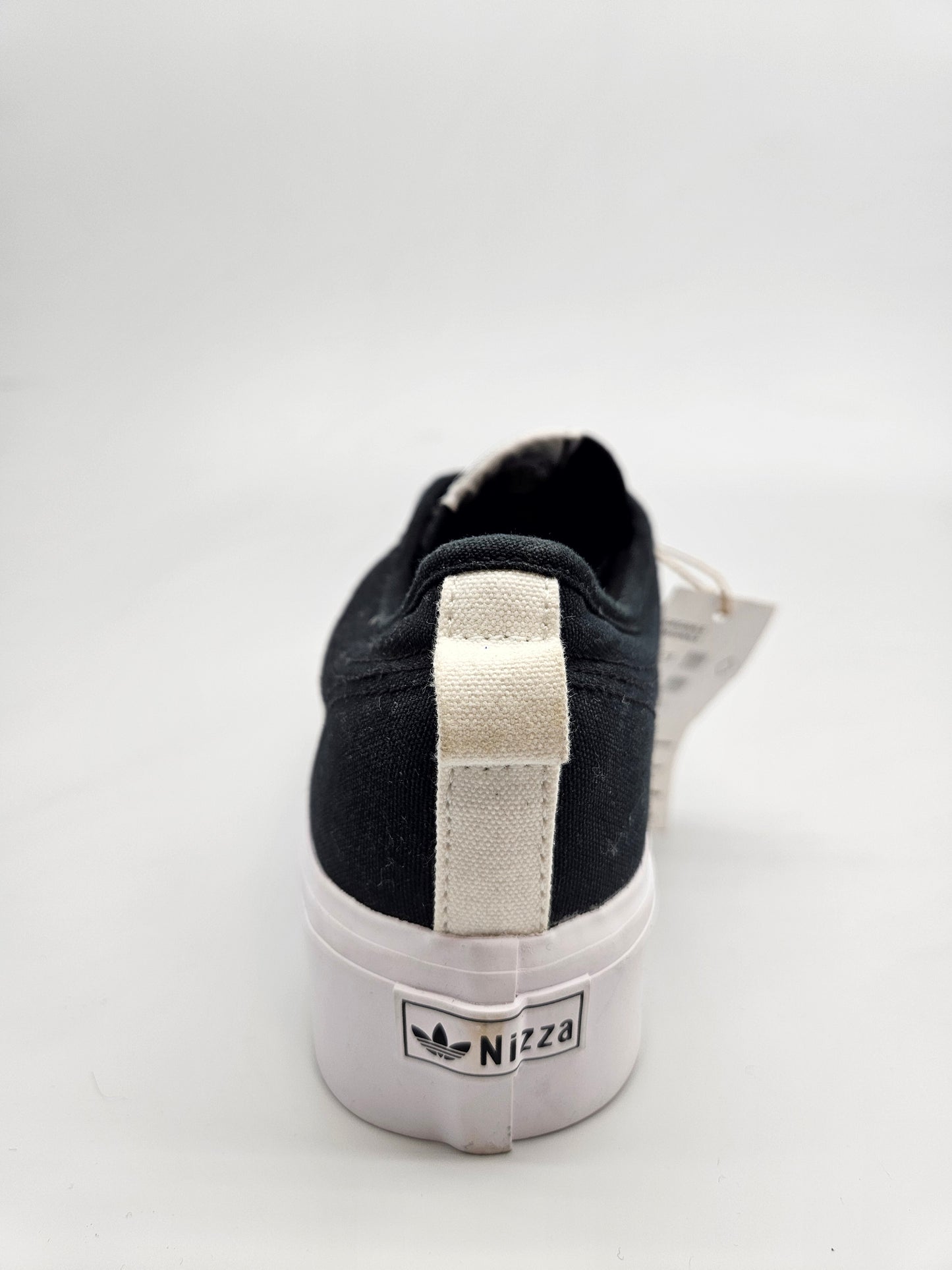 ADIDAS NOVI ORIGINAL PATIKI BR 41