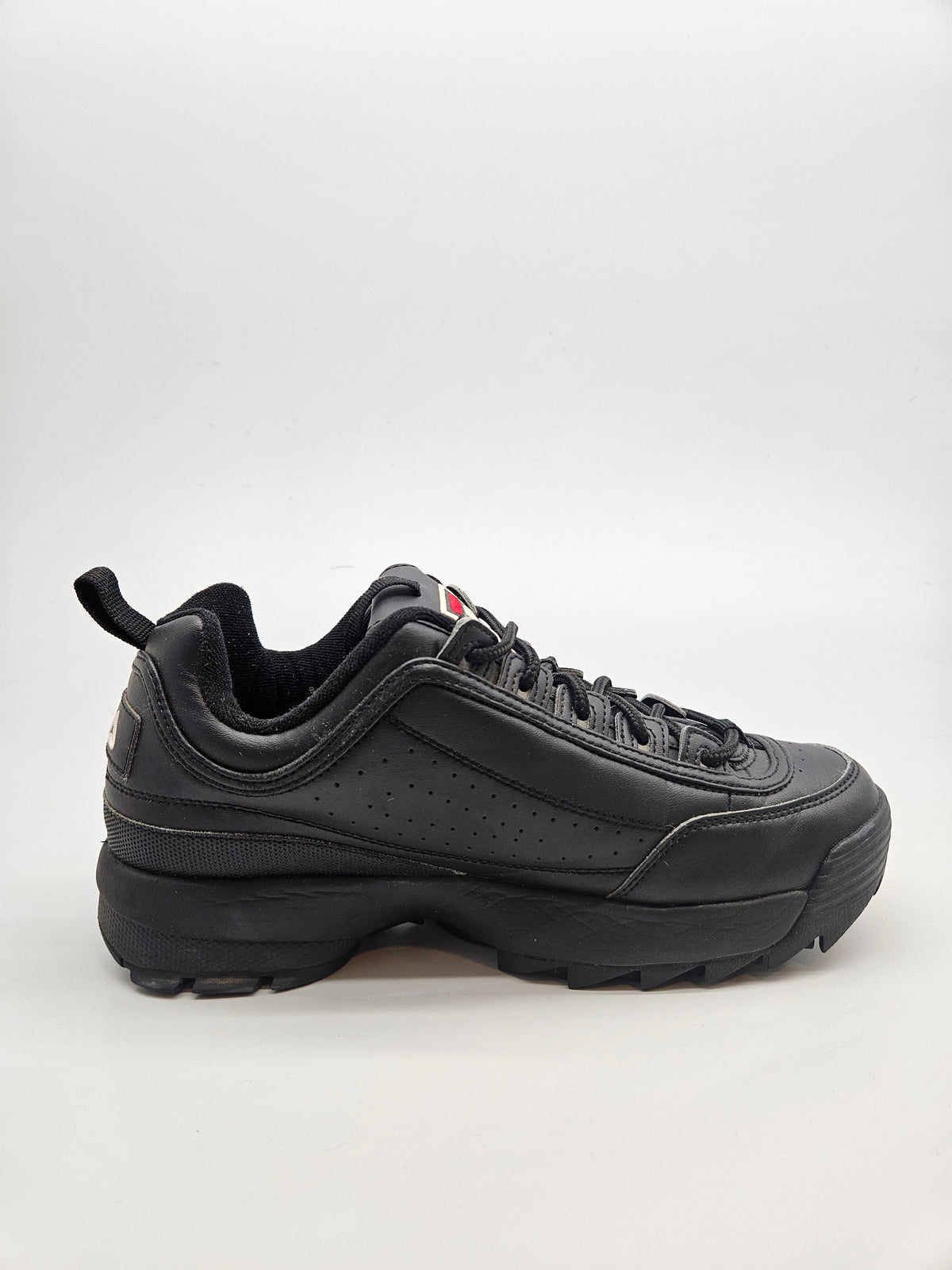 FILA NOVI ORIGINAL PATIKI BR 41