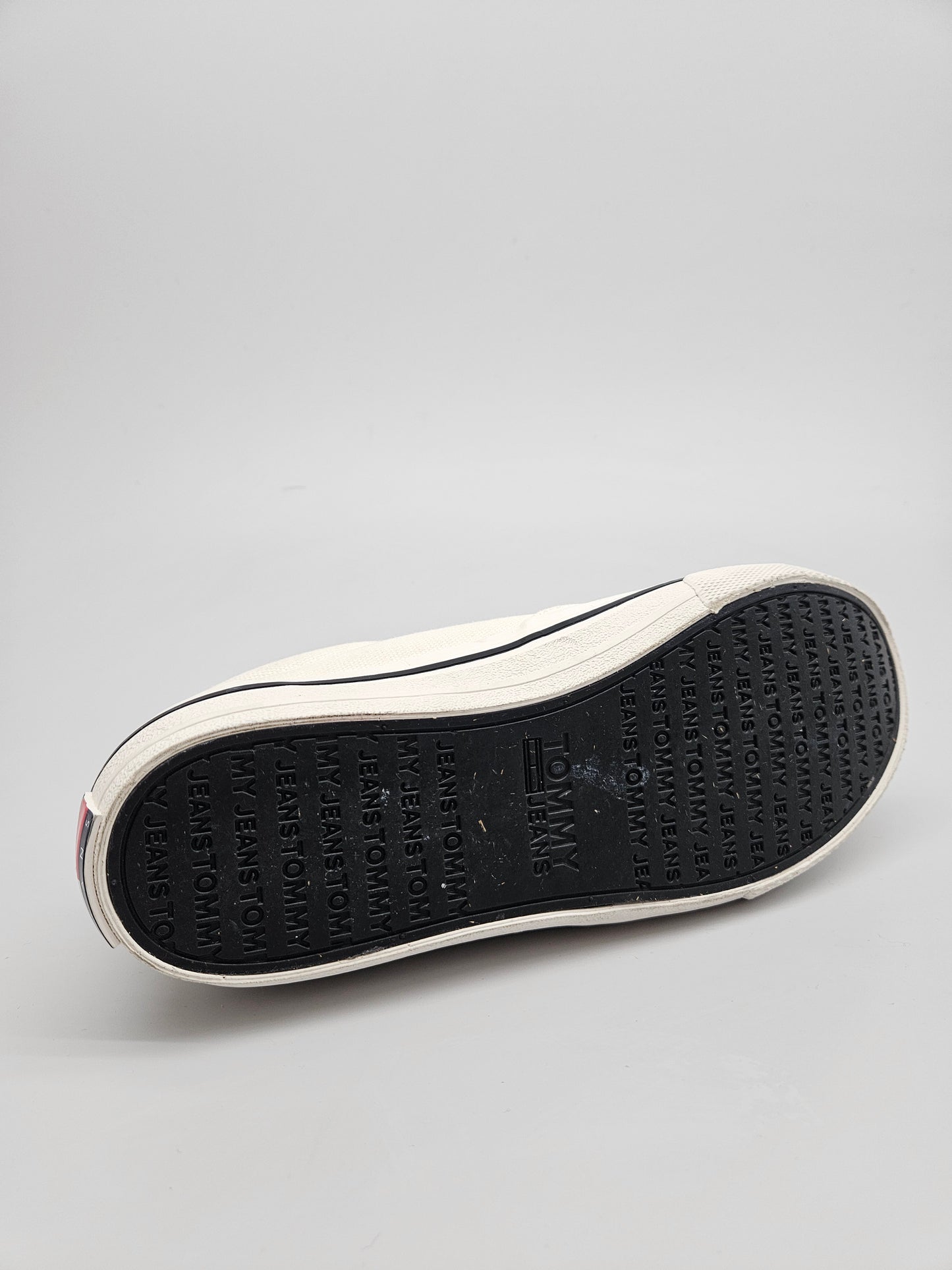 TOMMY HILFIGER ORIGINAL PATIKI BR 40