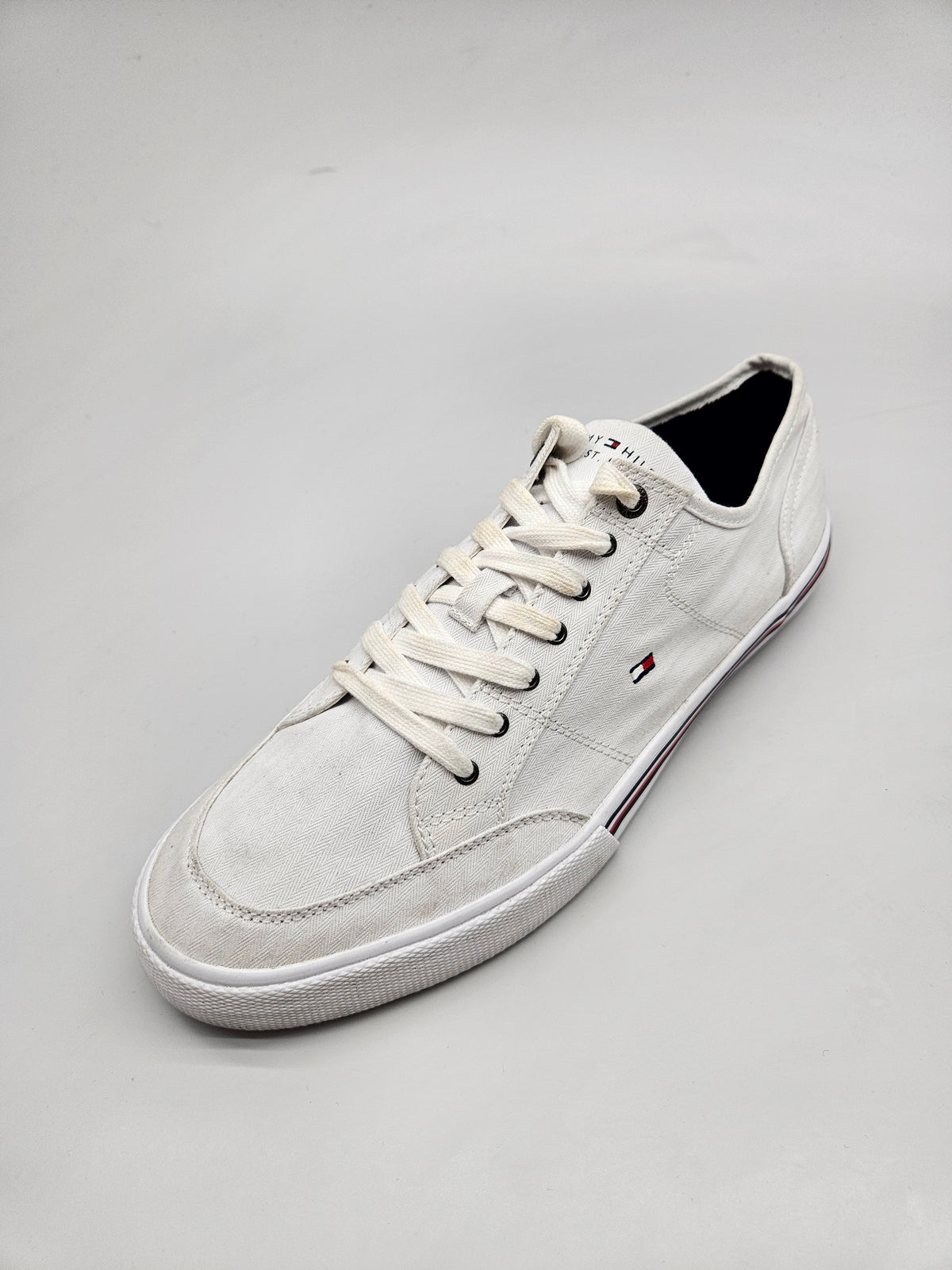 TOMMY ORIGINAL PATIKI BR 44