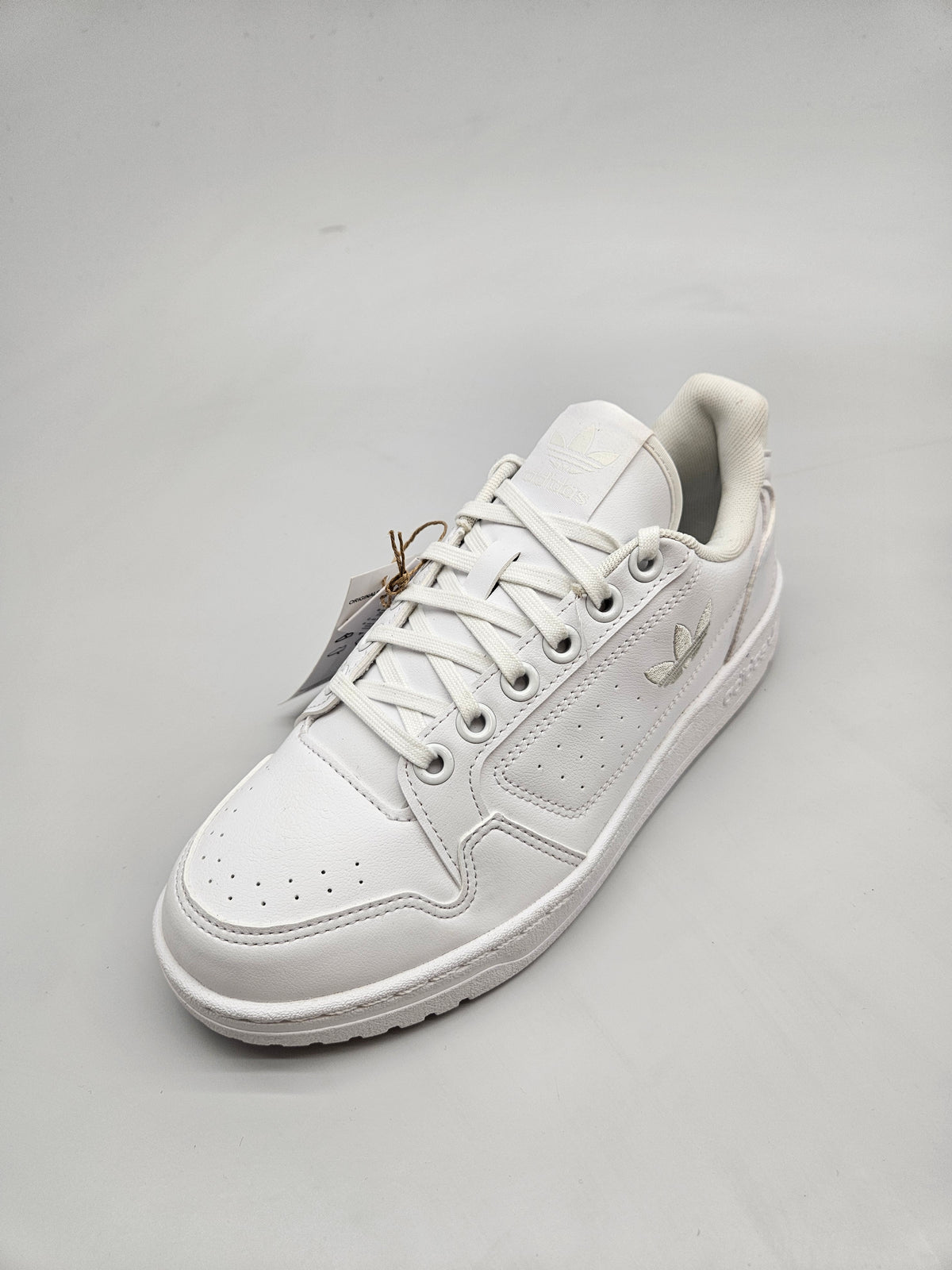 ADIDAS ORIGINAL NOVI PATIKI BR 40