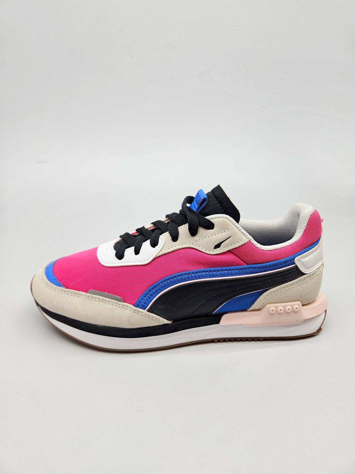 PUMA NOVI ORIGINAL PATIKI BR 38