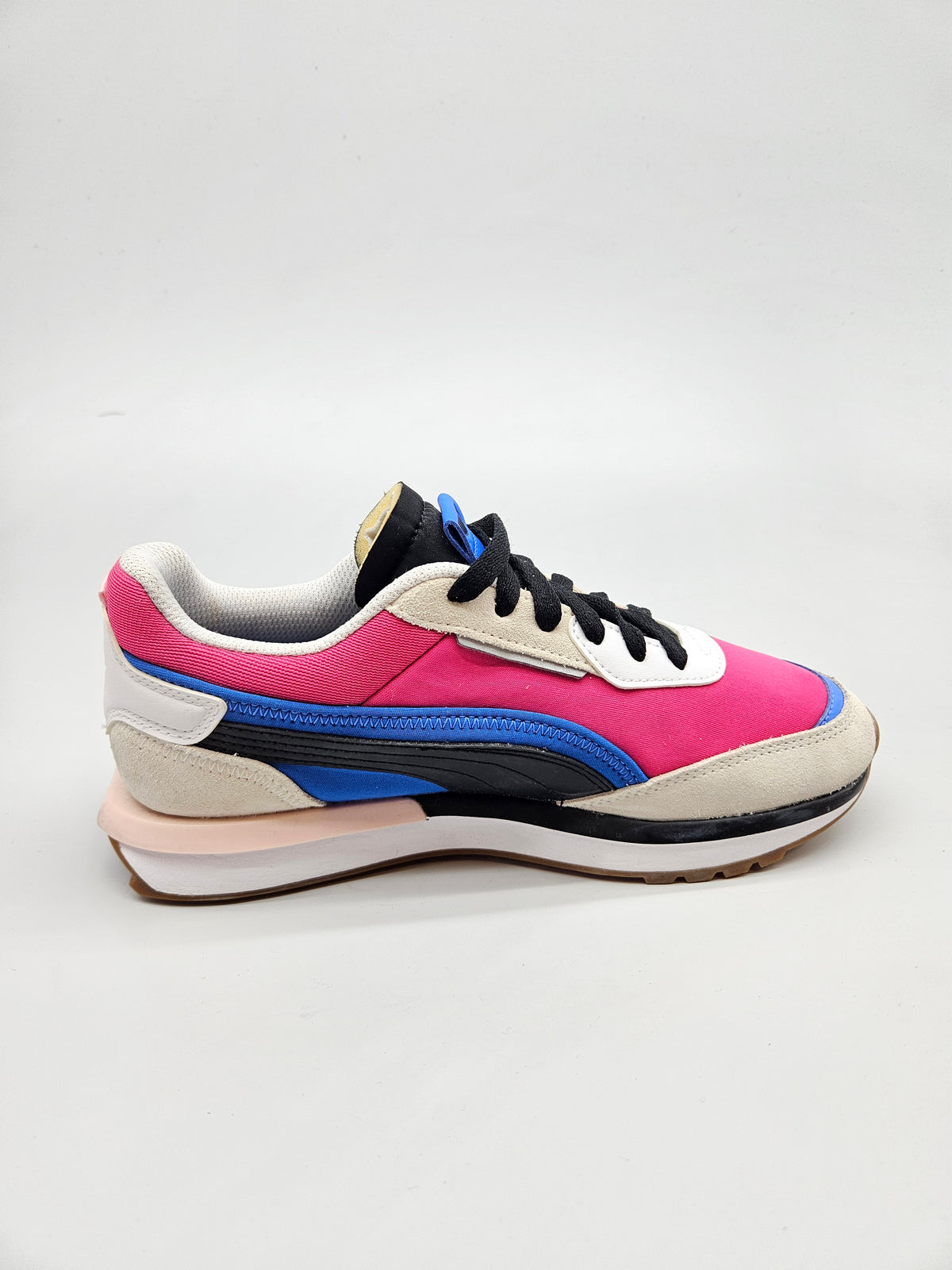PUMA NOVI ORIGINAL PATIKI BR 38