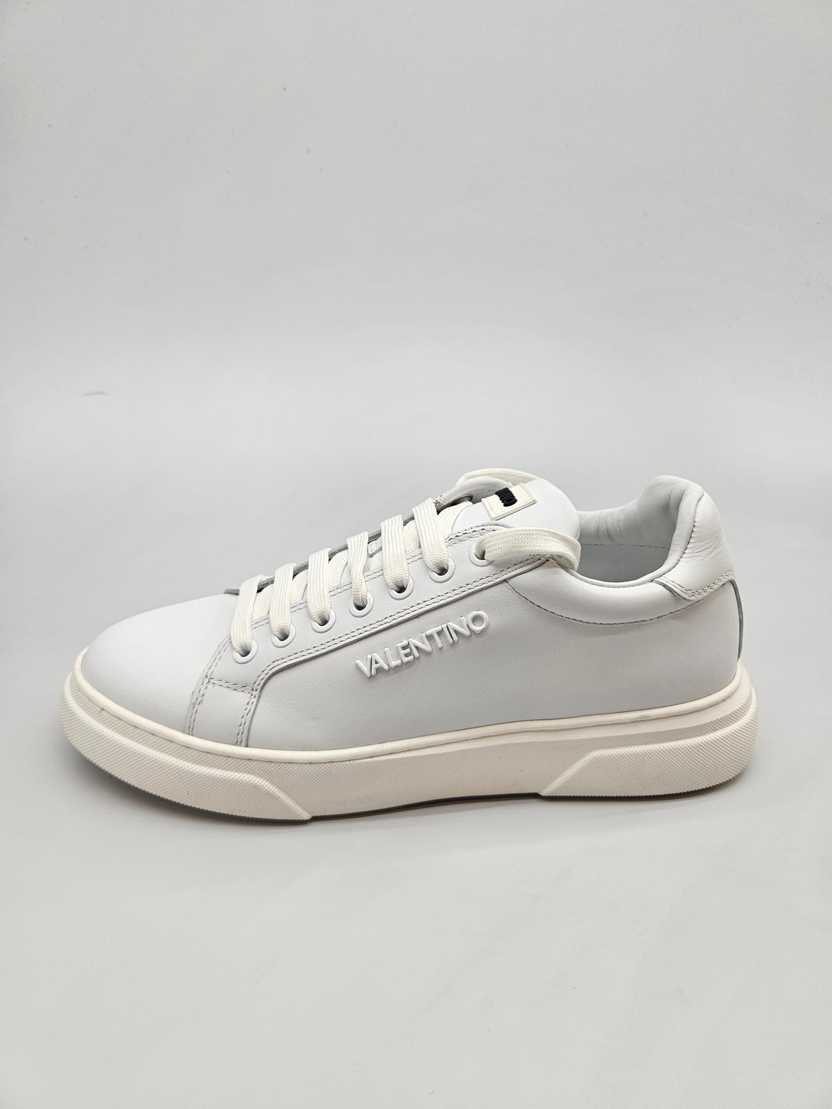 VALENTINO NOVI ORIGINAL PATIKI BR 40