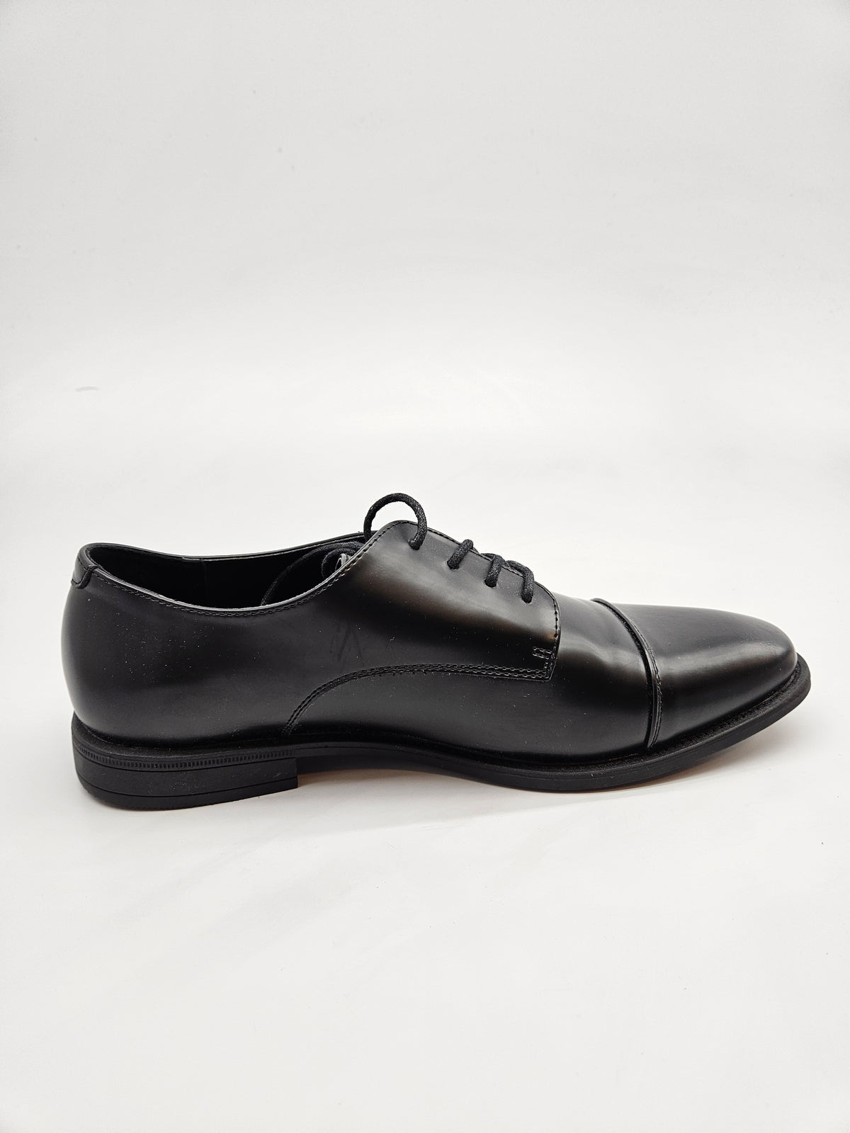 PIER ONE NOVI ORIGINAL CEVLI BR 42