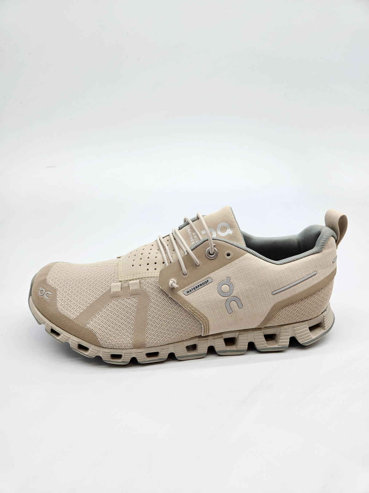 ON RUNNING NOVI ORIGINAL VODOTPORNI PATIKI BR 40