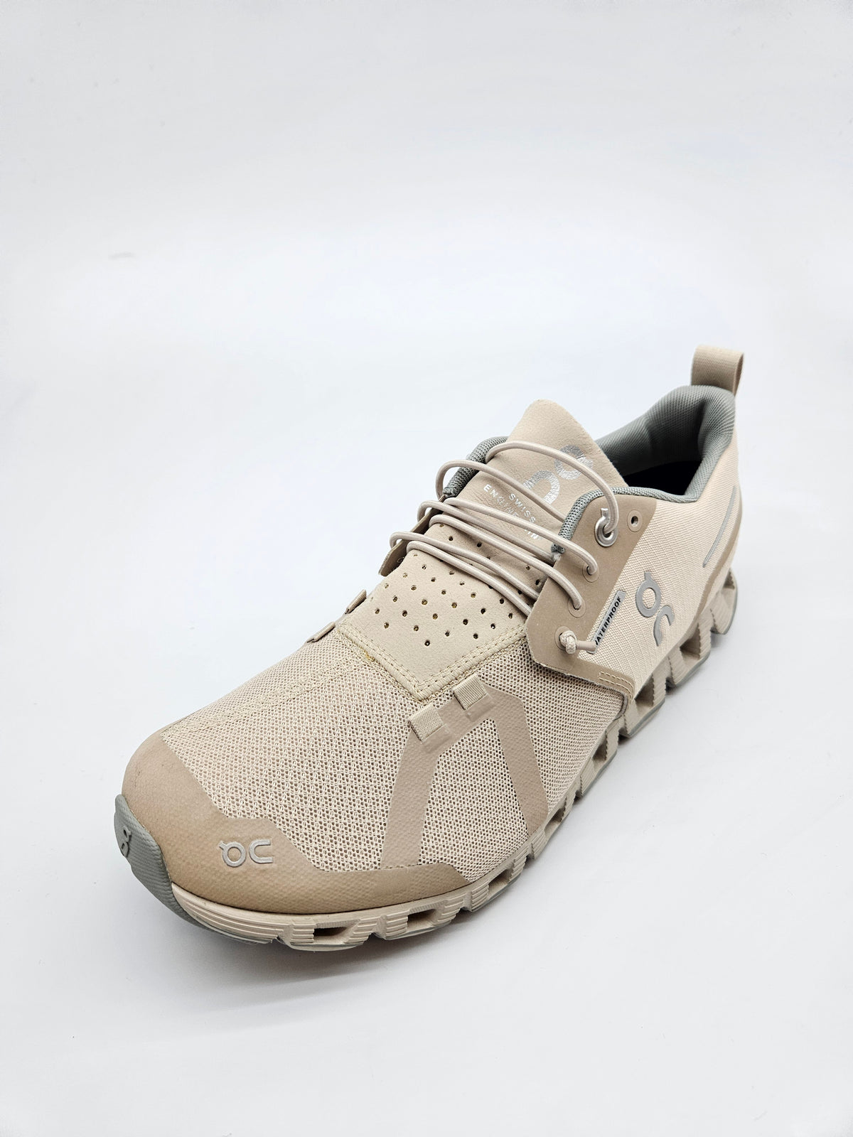 ON RUNNING NOVI ORIGINAL VODOTPORNI PATIKI BR 40