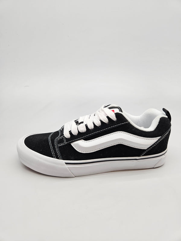 VANS NOVI ORIGINAL PATIKI BR 42