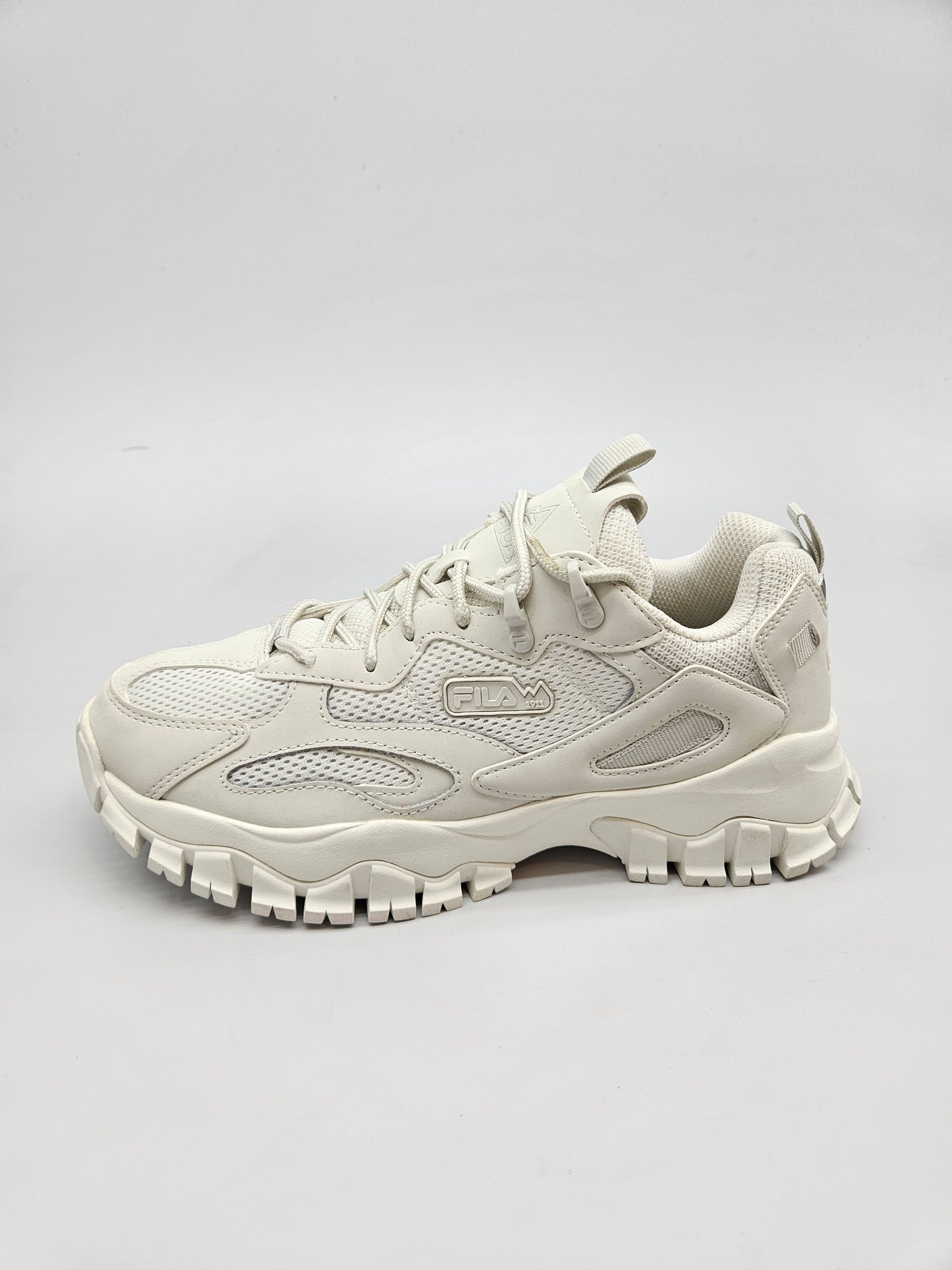 FILA NOVI ORIGINAL PATIKI BR 40