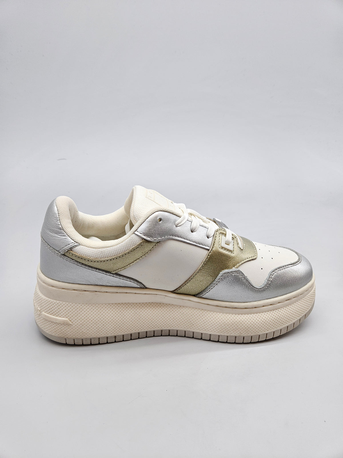 TOMMY HILFIGER ORIGINAL PATIKI BR 39