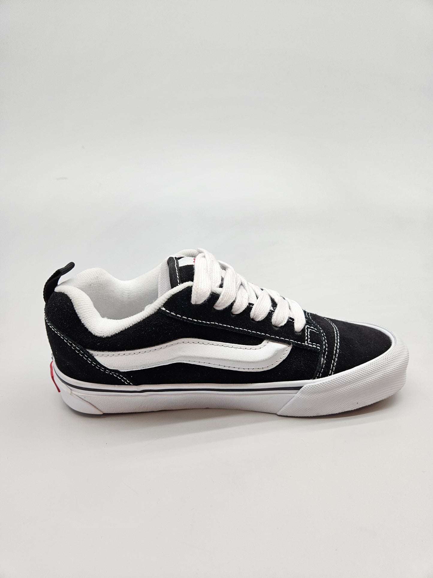 VANS NOVI ORIGINAL PATIKI BR 36