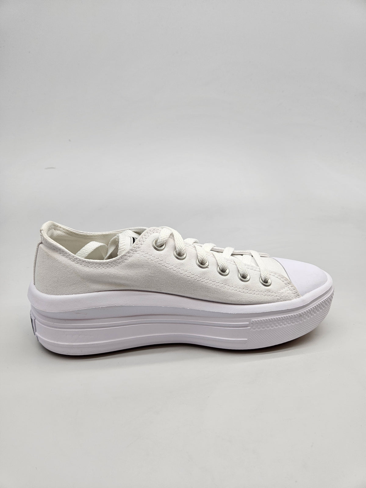 CONVERSE NOVI ORIGINAL PATIKI BR 41