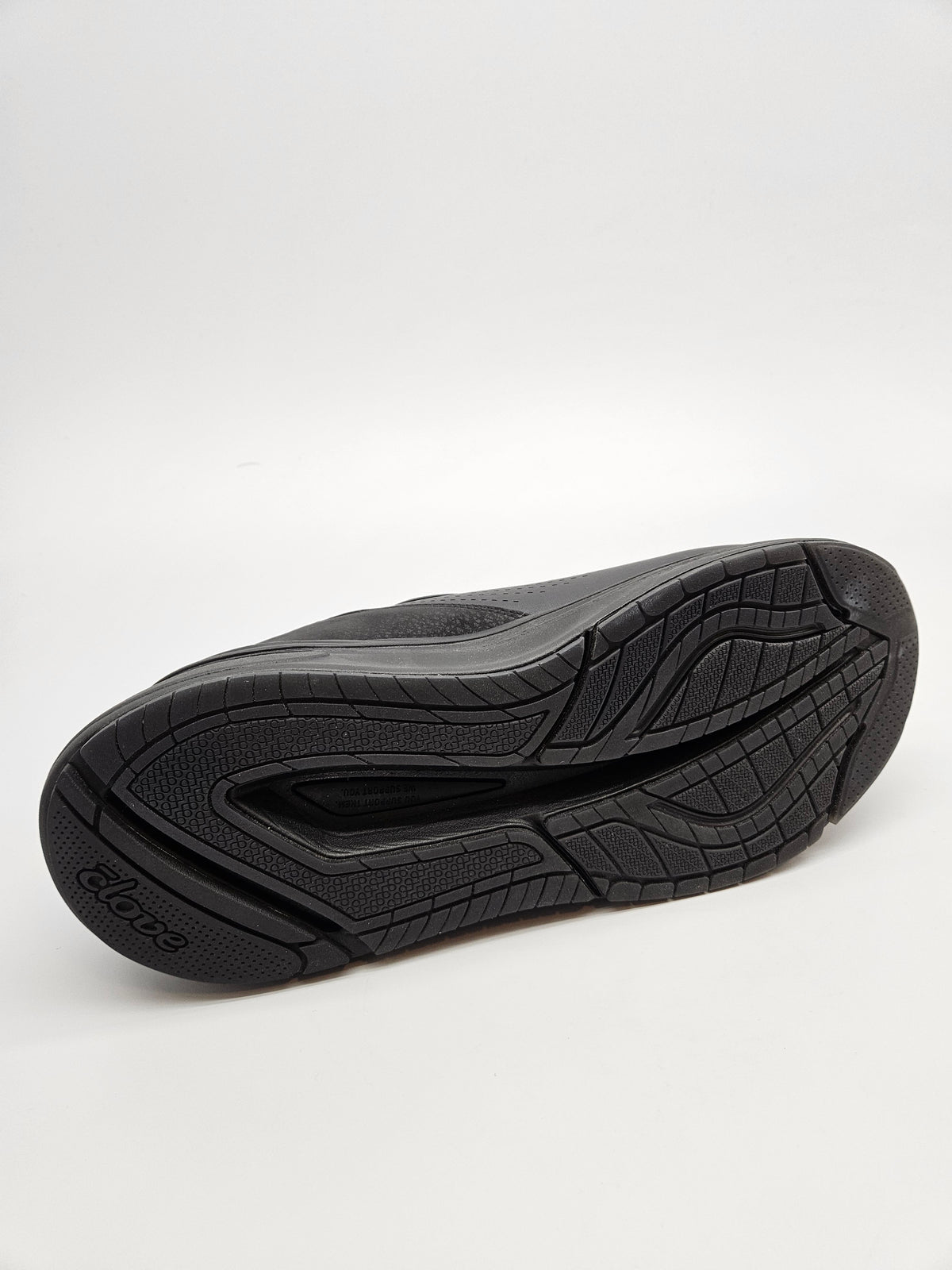 CLOVE NOVI ORIGINAL PATIKI BR 47.5