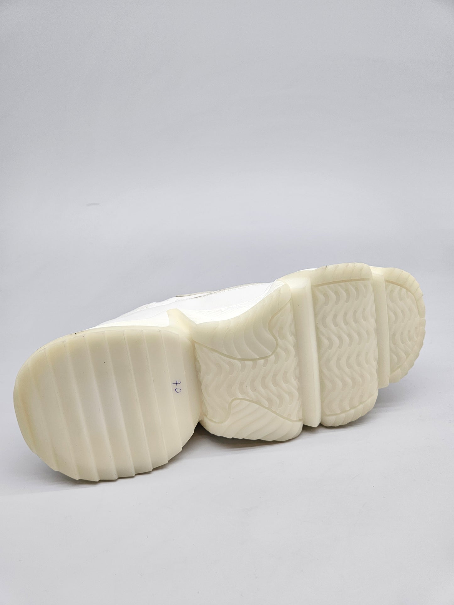 STEVE MADEN NOVI ORIGINAL PATIKI BR 39