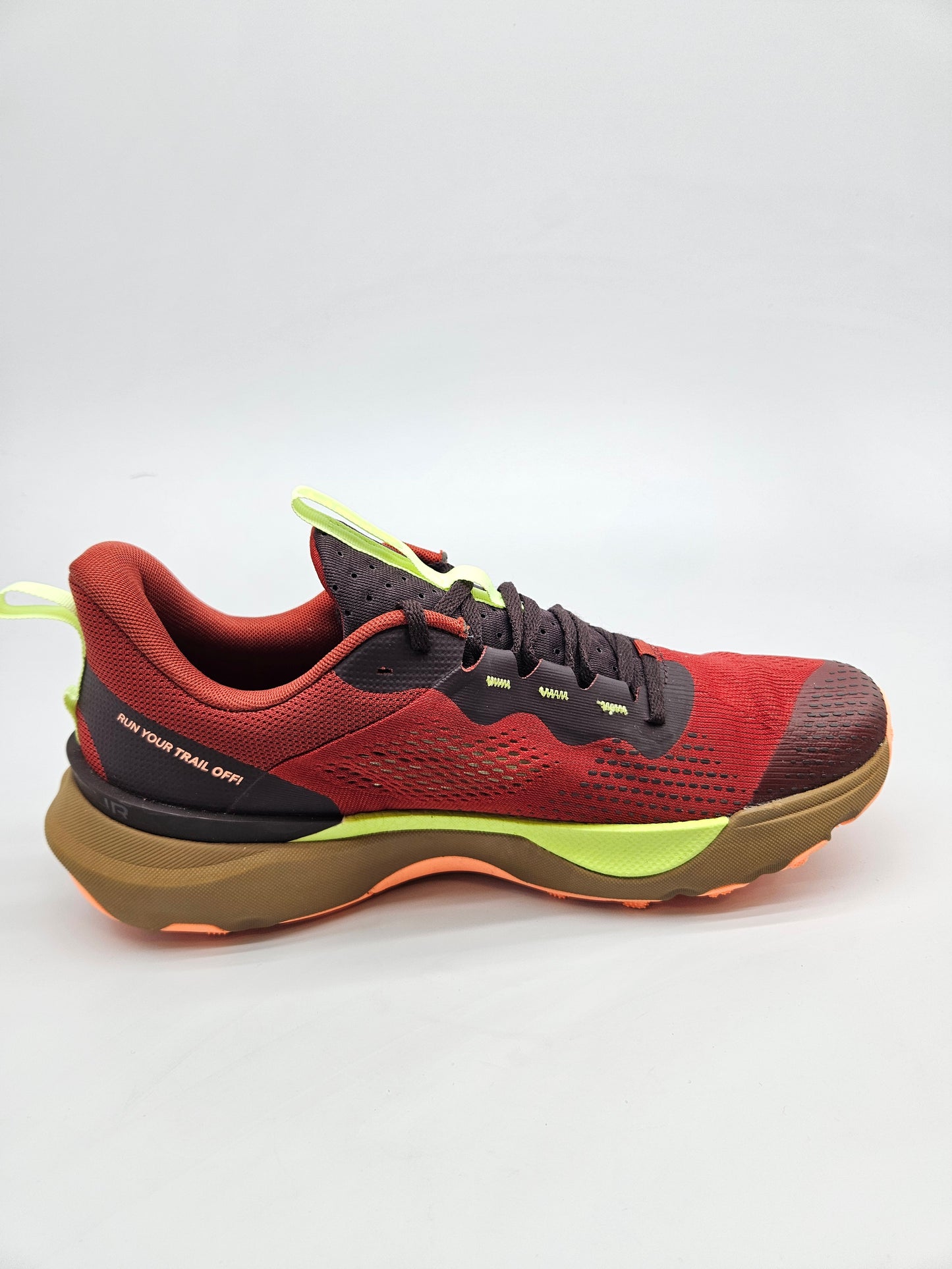 UNDER ARMOUR VIBRAM ORIGINAL PATIKI 45.5