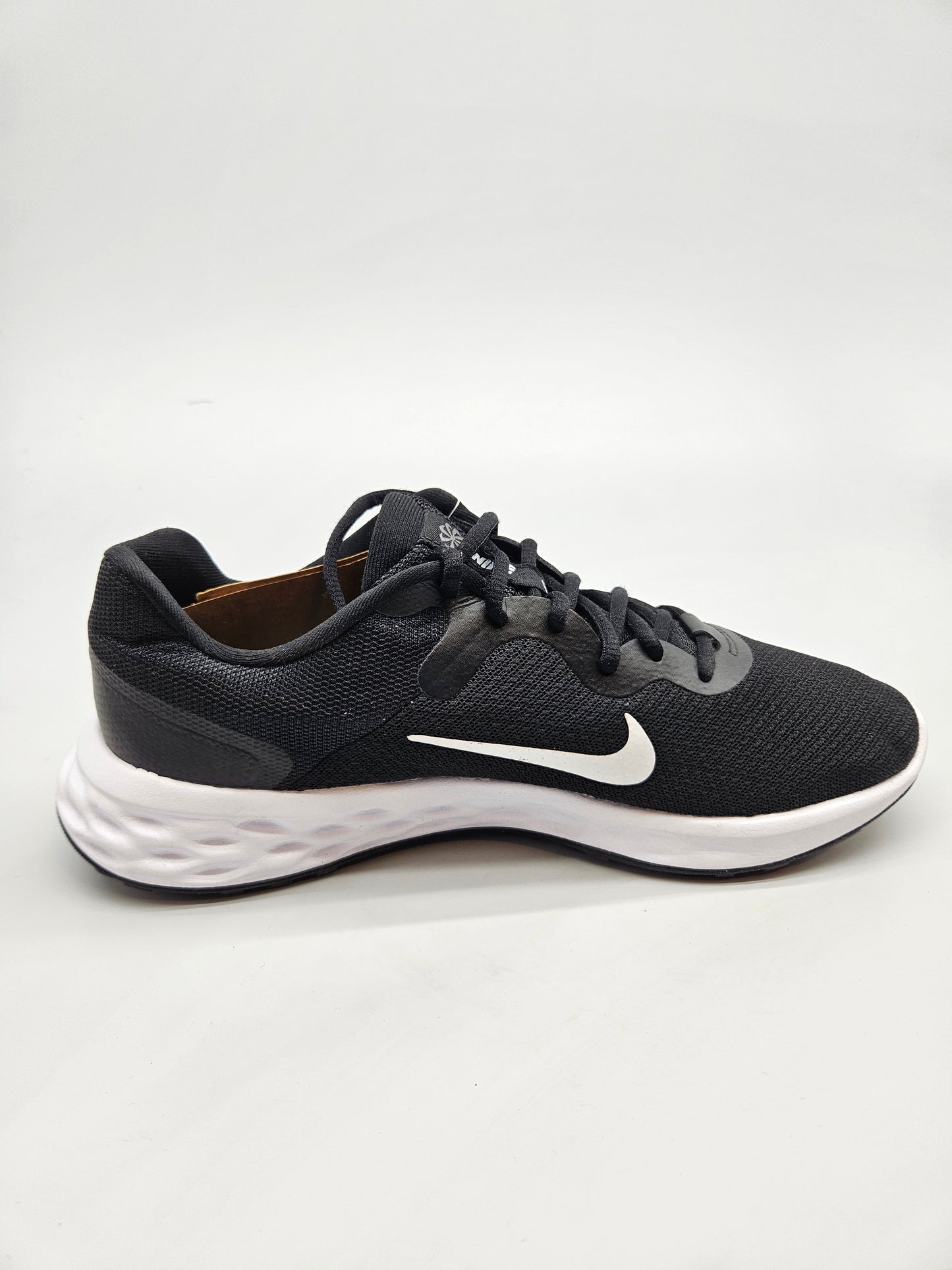 NIKE NOVI ORIGINAL PATIKI BR 42.5