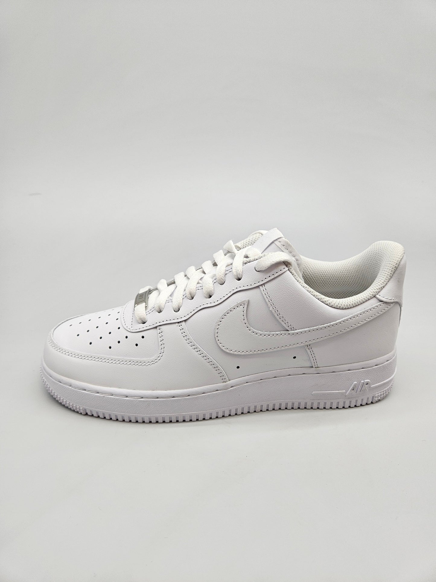 NIKE AF1 NOVI ORIGINAL PATIKI BR 41