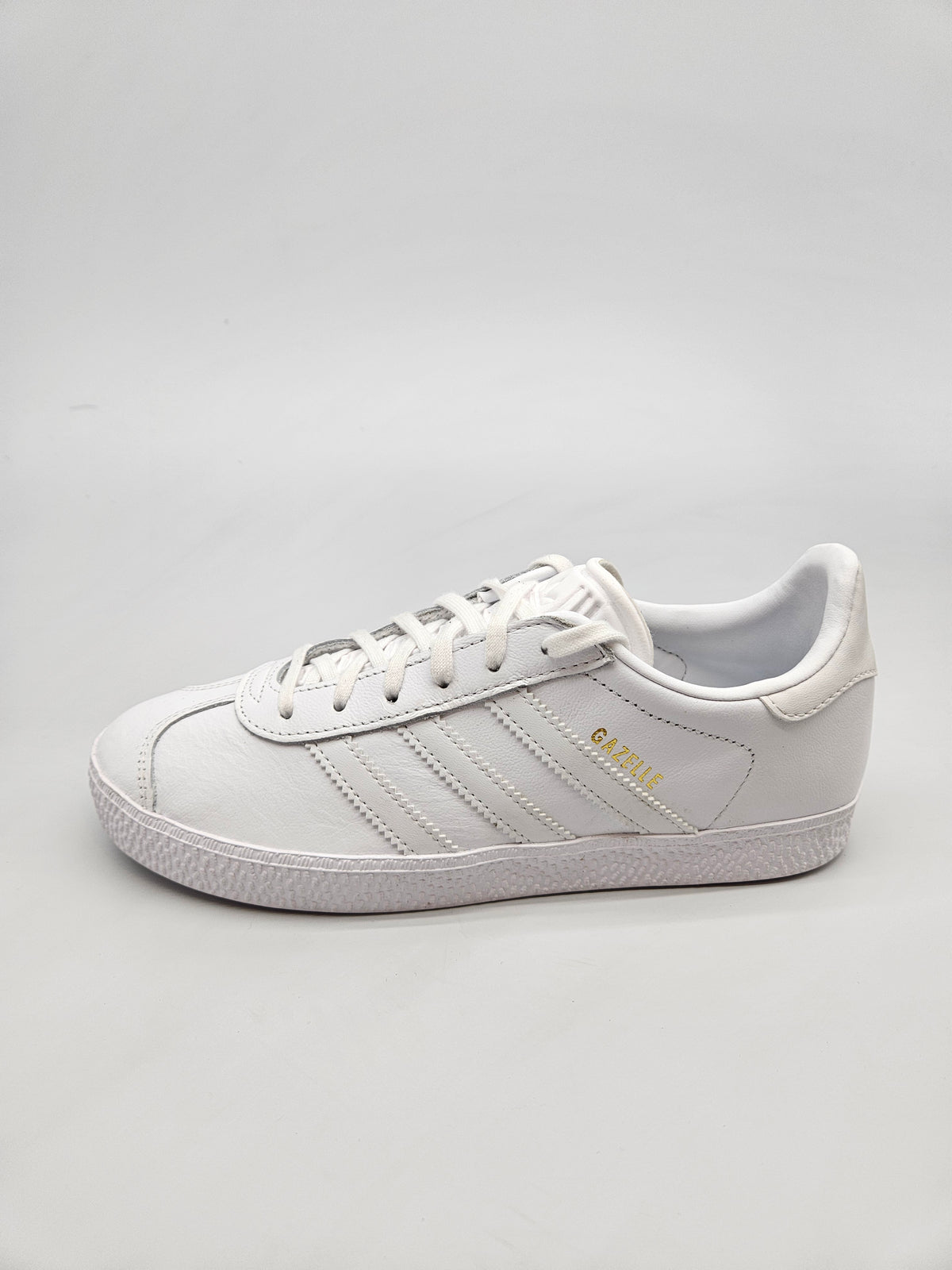 ADIDAS NOVI ORIGINAL PATIKI BR 37