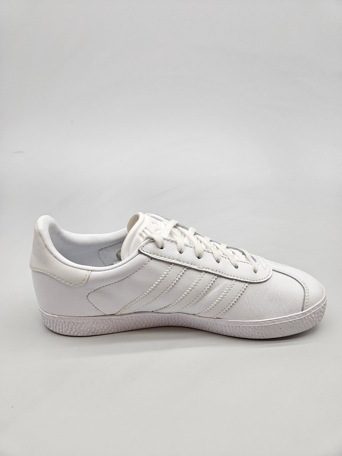 ADIDAS NOVI ORIGINAL PATIKI BR 37