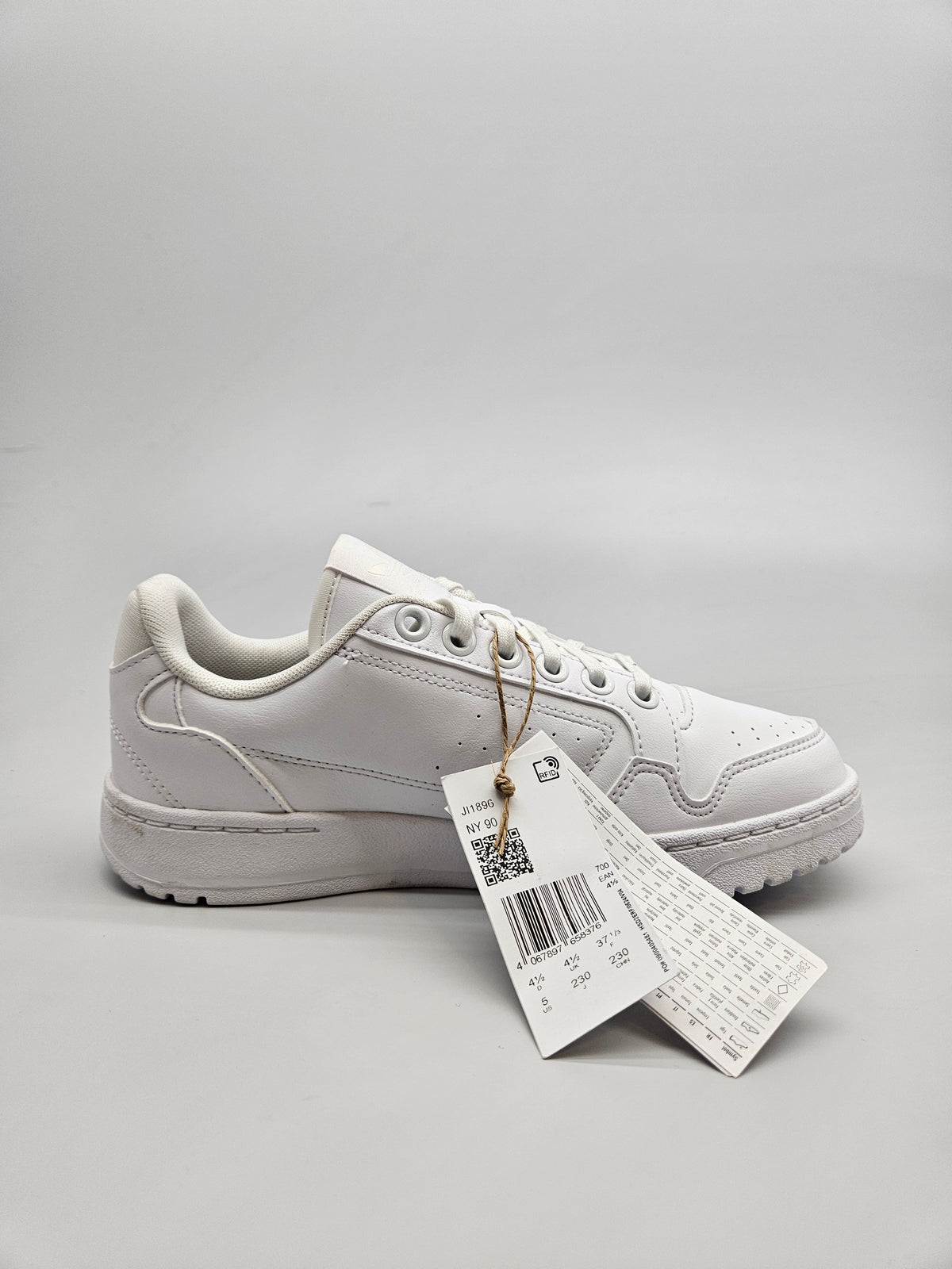 ADIDAS NOVI ORIGINAL PATIKI BR 37
