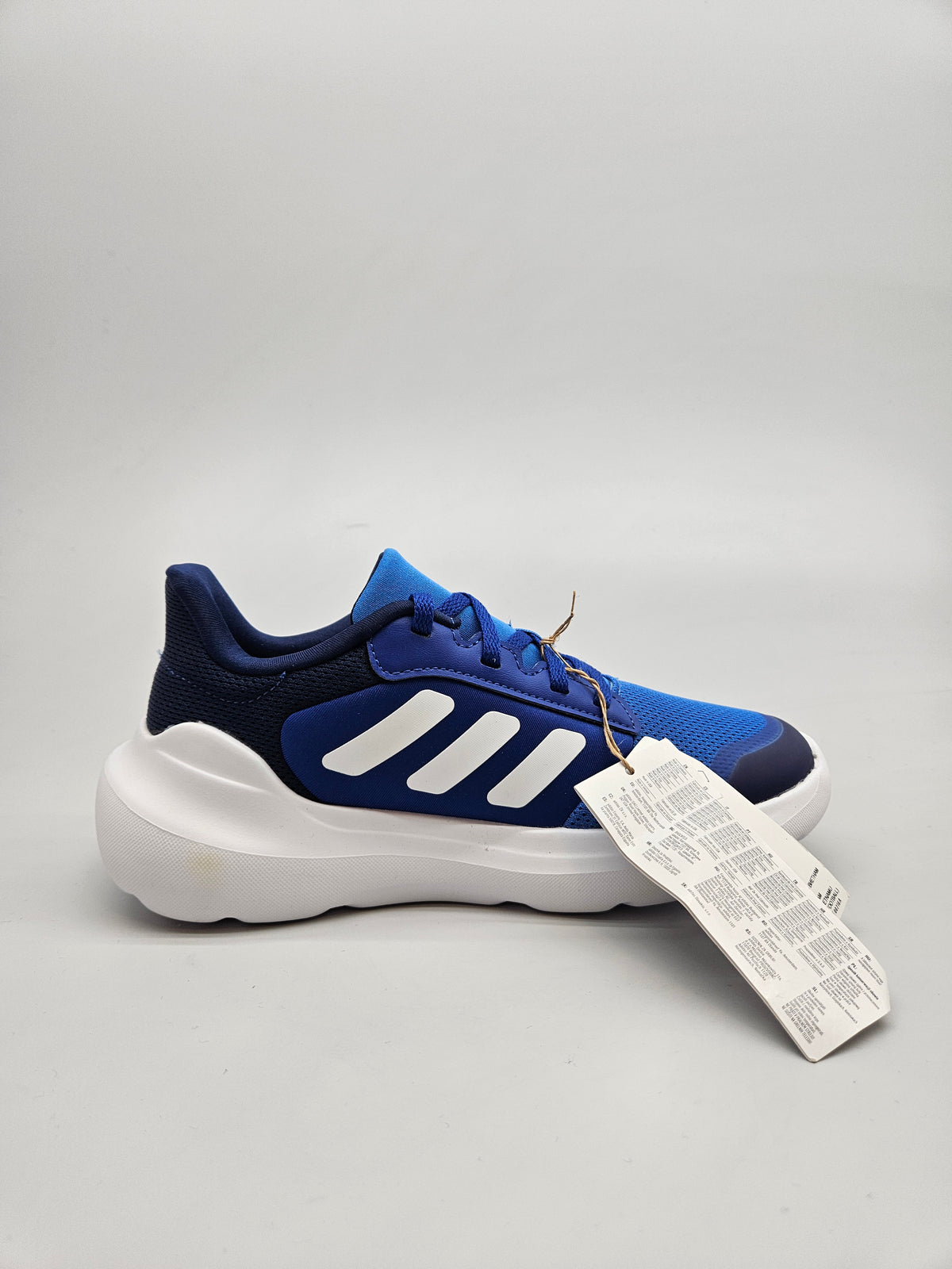 ADIDAS NOVI ORIGINAL PATIKI BR 36.5