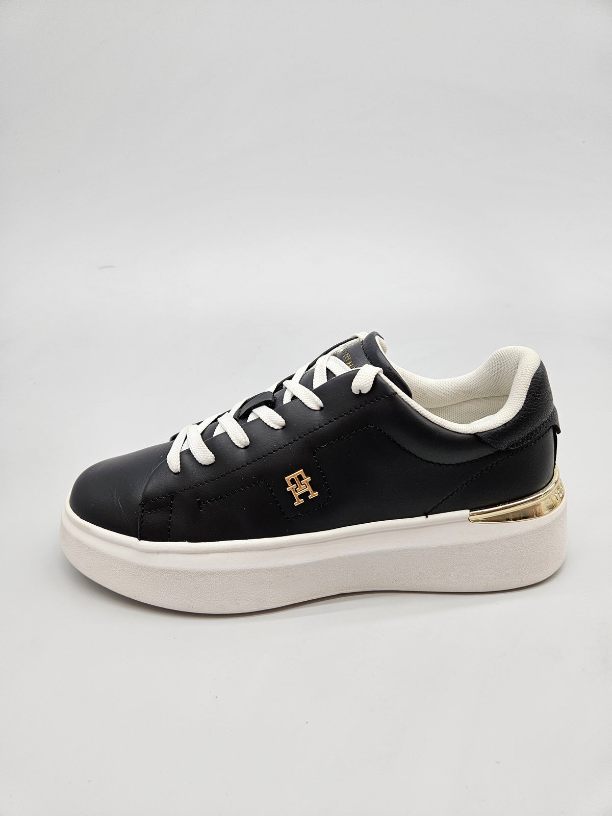 TOMMY HILFIGER ORIGINAL PATIKI BR 38