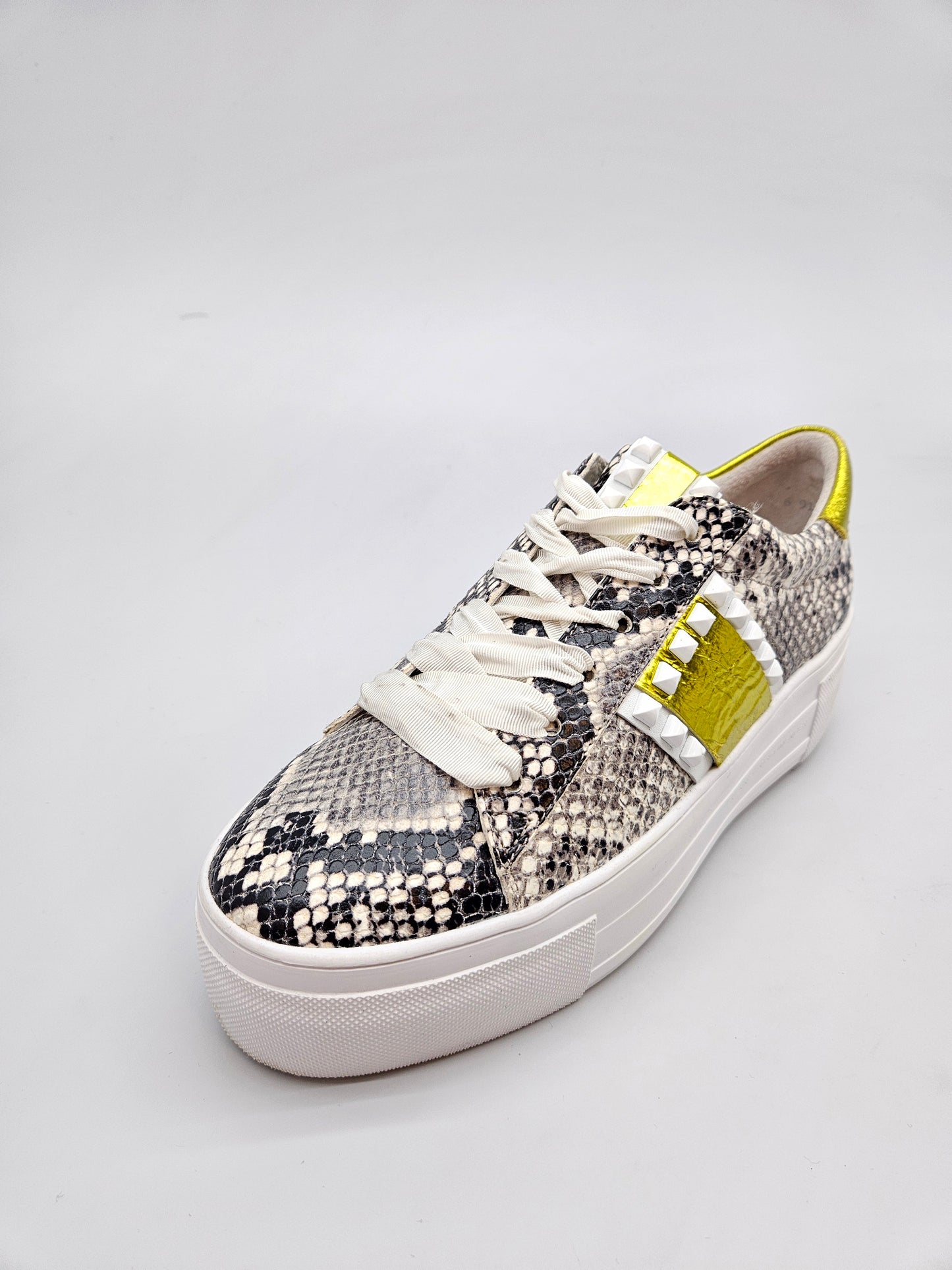 KENNEL SHMENGER ORIGINAL KOZNI PATIKI BR 39