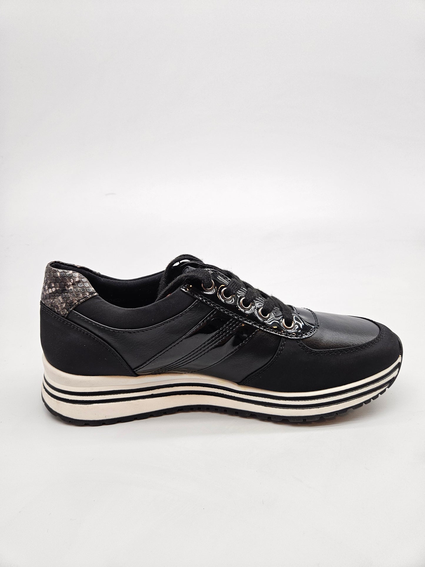GRACELAND NOVI ORIGINAL PATIKI BR 39